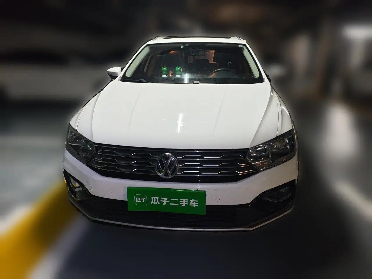 Volkswagen C-TREK 2017 1.6L Automatic Comfort Model — миниатюра 2