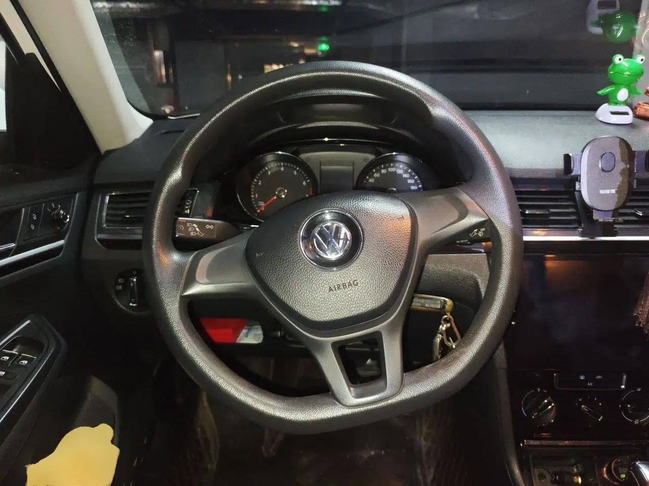 Volkswagen C-TREK 2017 1.6L Automatic Comfort Model — миниатюра 11