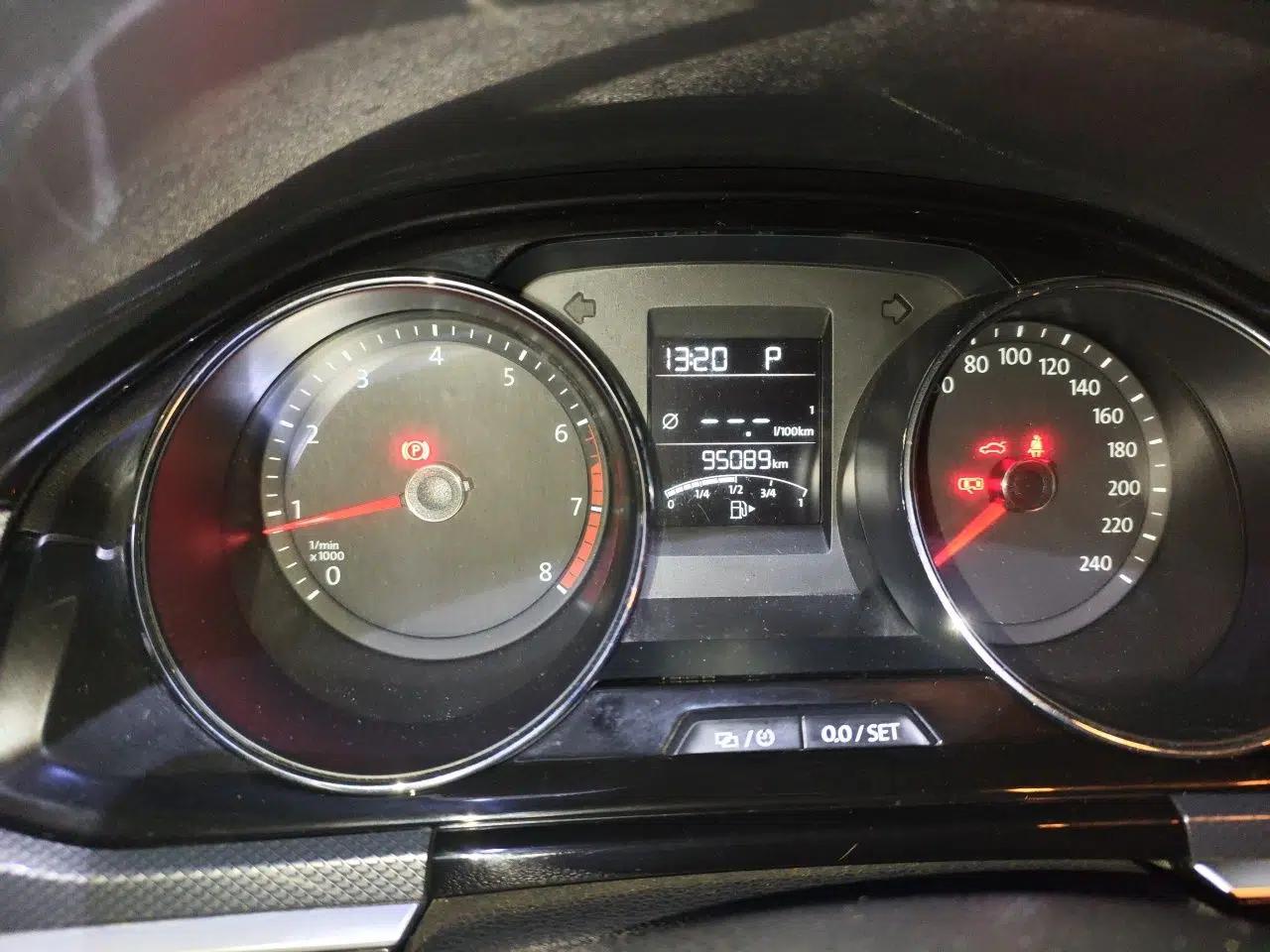 Volkswagen C-TREK 2017 1.6L Automatic Comfort Model — миниатюра 12