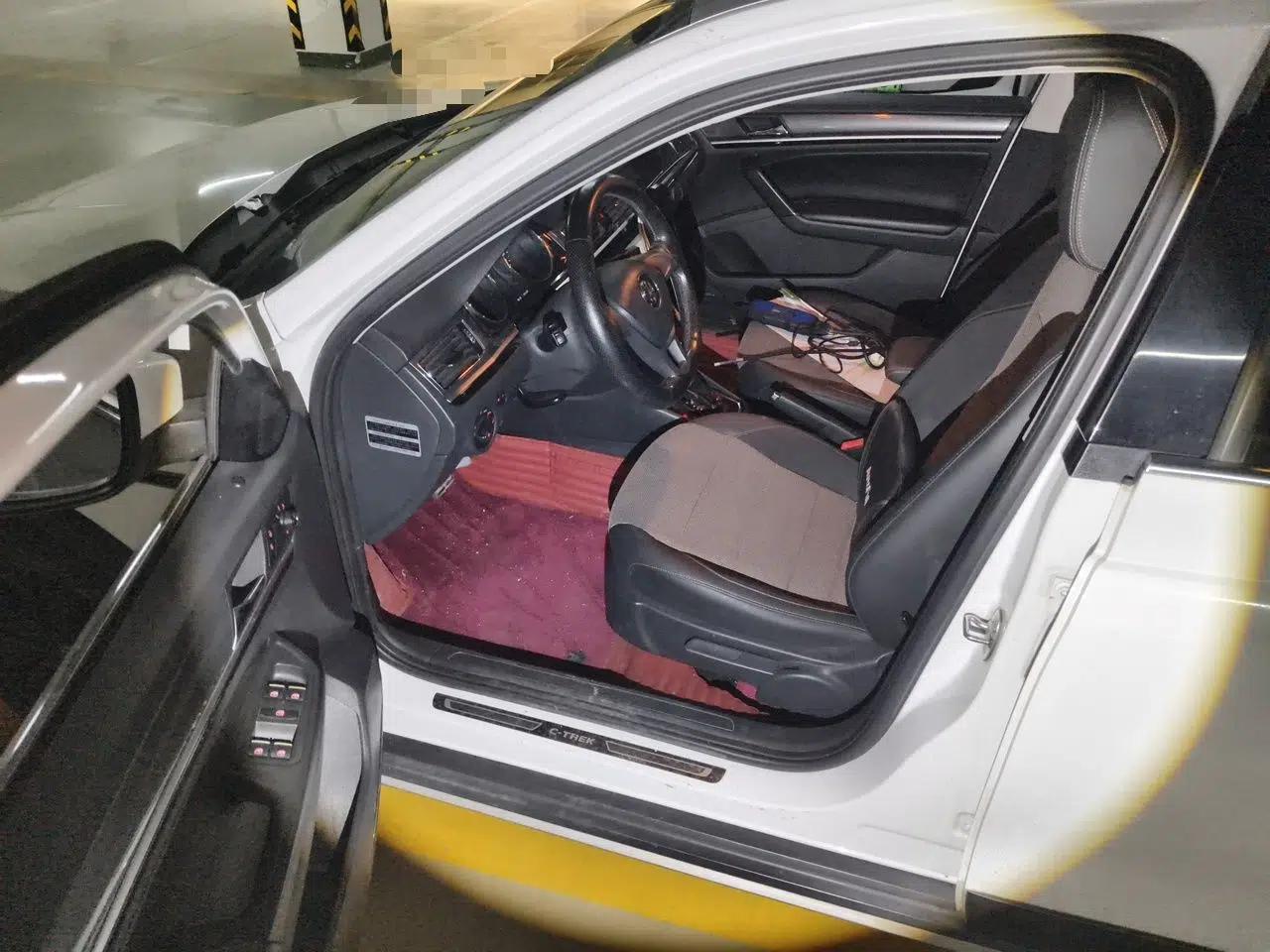 Volkswagen C-TREK 2017 1.6L Automatic Comfort Model — миниатюра 17
