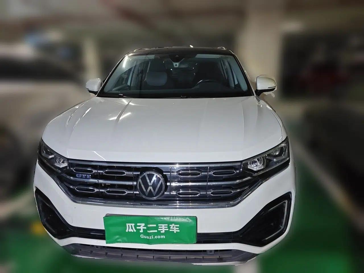 Volkswagen Tayron GTE Plug-in Hybrid 2020 1.4T Luxury Model — миниатюра 2