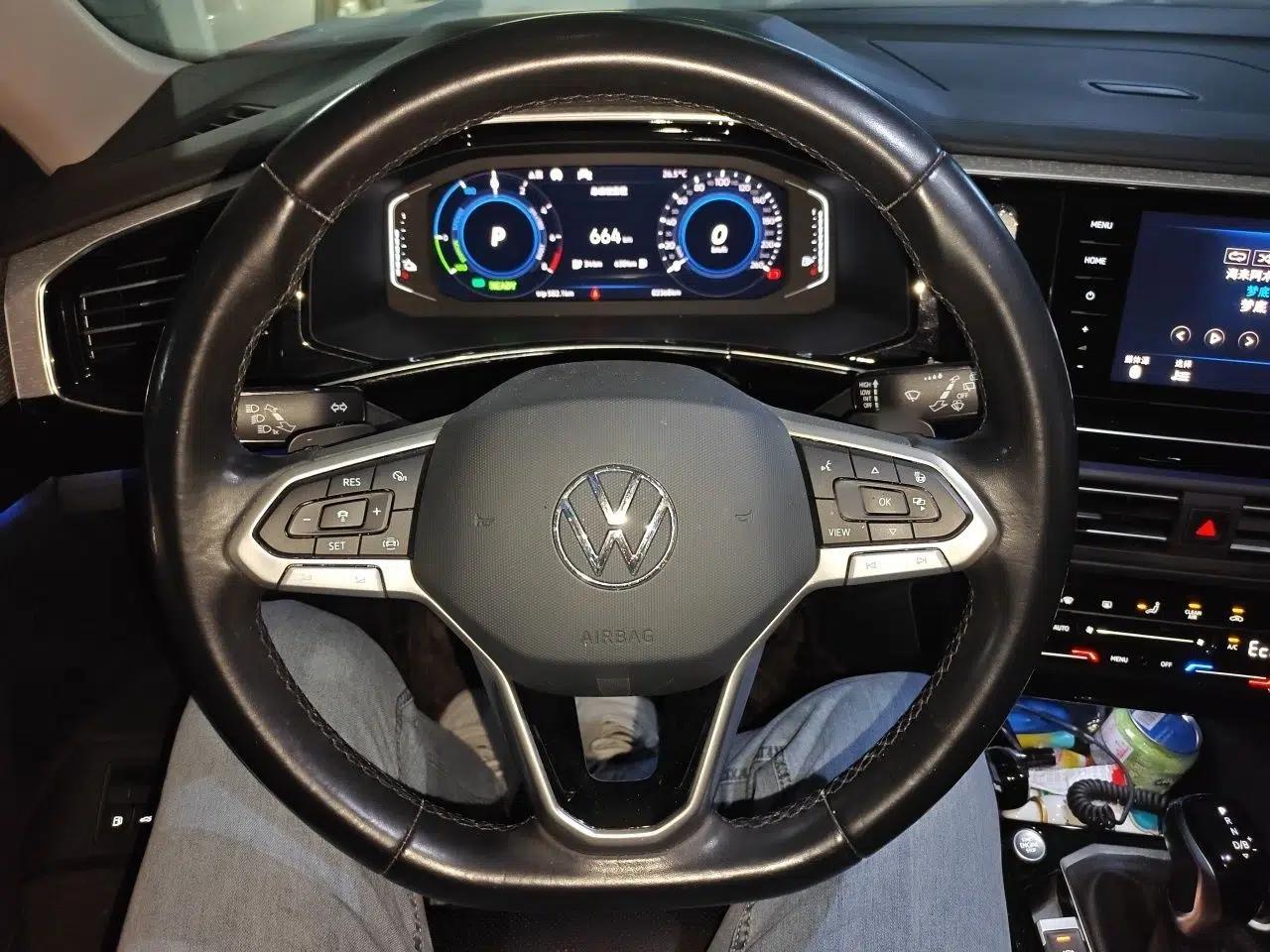 Volkswagen Tayron GTE Plug-in Hybrid 2020 1.4T Luxury Model — миниатюра 11