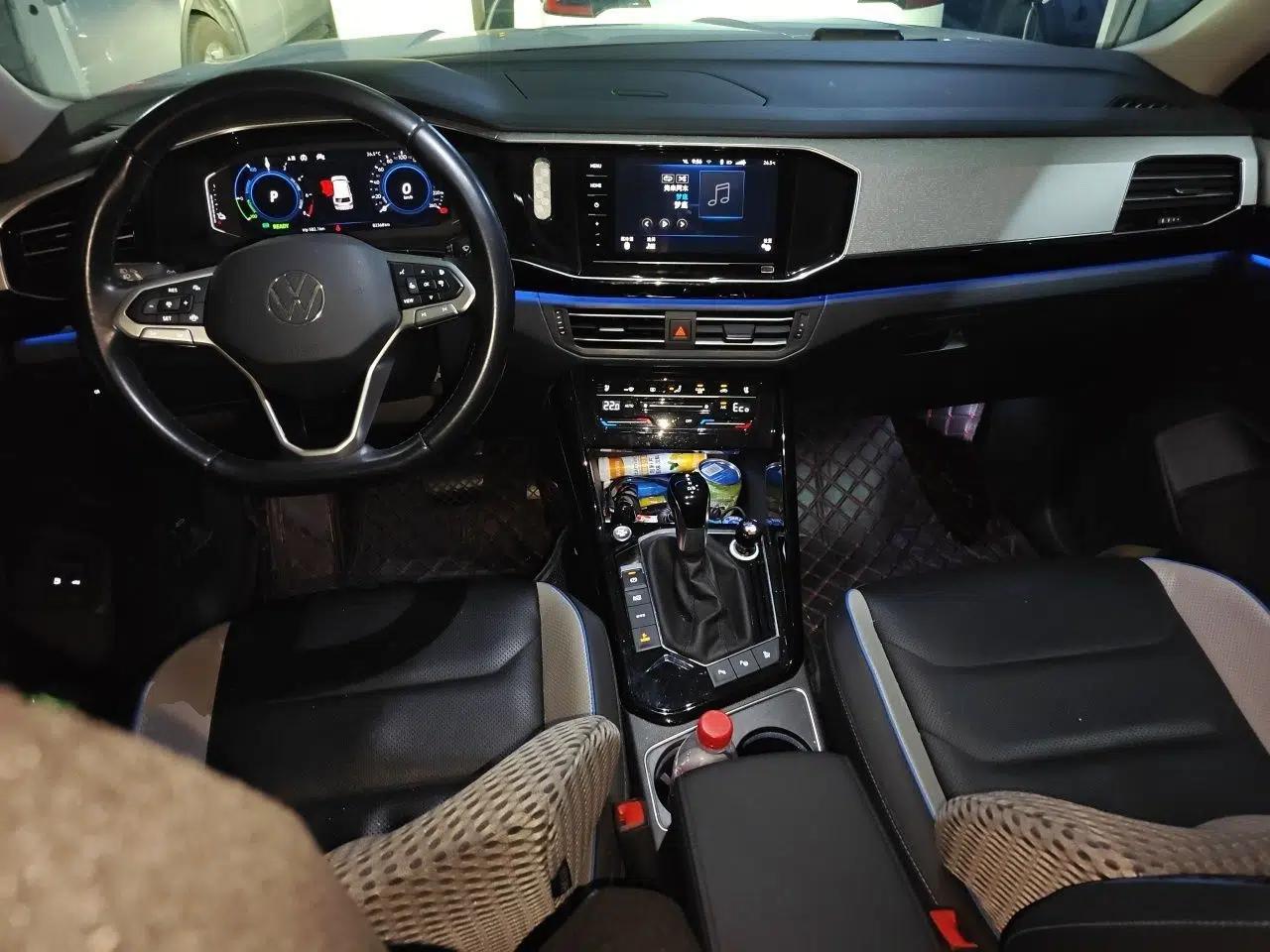 Volkswagen Tayron GTE Plug-in Hybrid 2020 1.4T Luxury Model — миниатюра 10