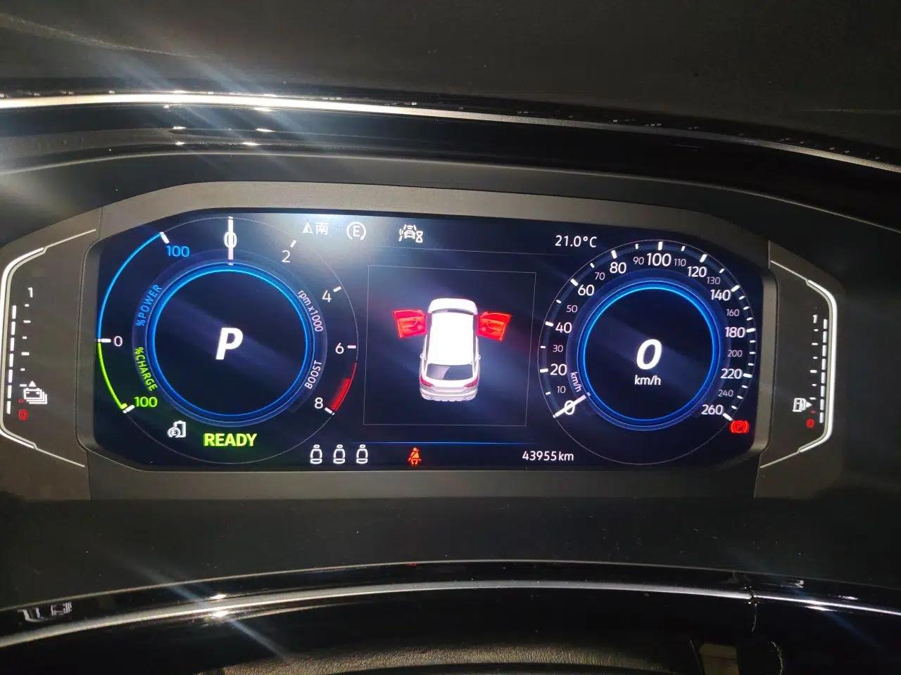 Volkswagen Tayron GTE Plug-in Hybrid 2020 1.4T Luxury Model — миниатюра 12