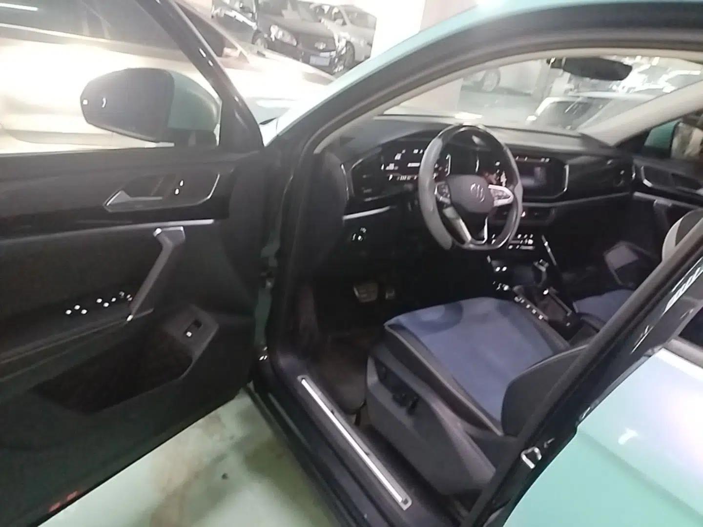 Volkswagen Tayron X 2020 330TSI Two-Wheel Drive Luxury Smart Connectivity Version — миниатюра 19