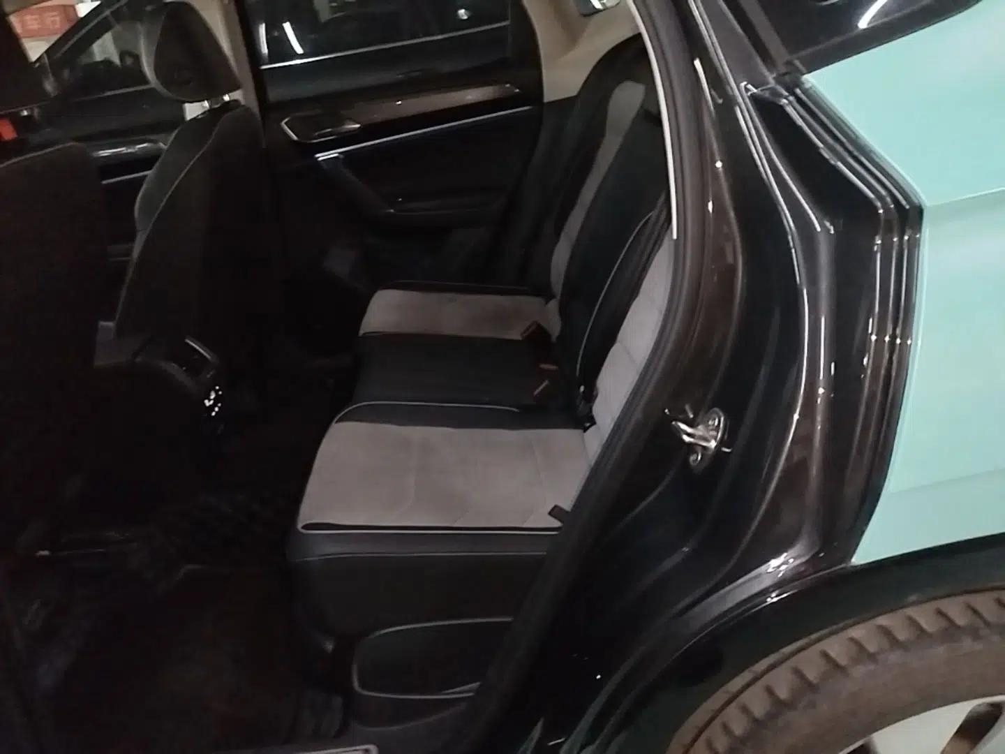 Volkswagen Tayron X 2020 330TSI Two-Wheel Drive Luxury Smart Connectivity Version — миниатюра 20