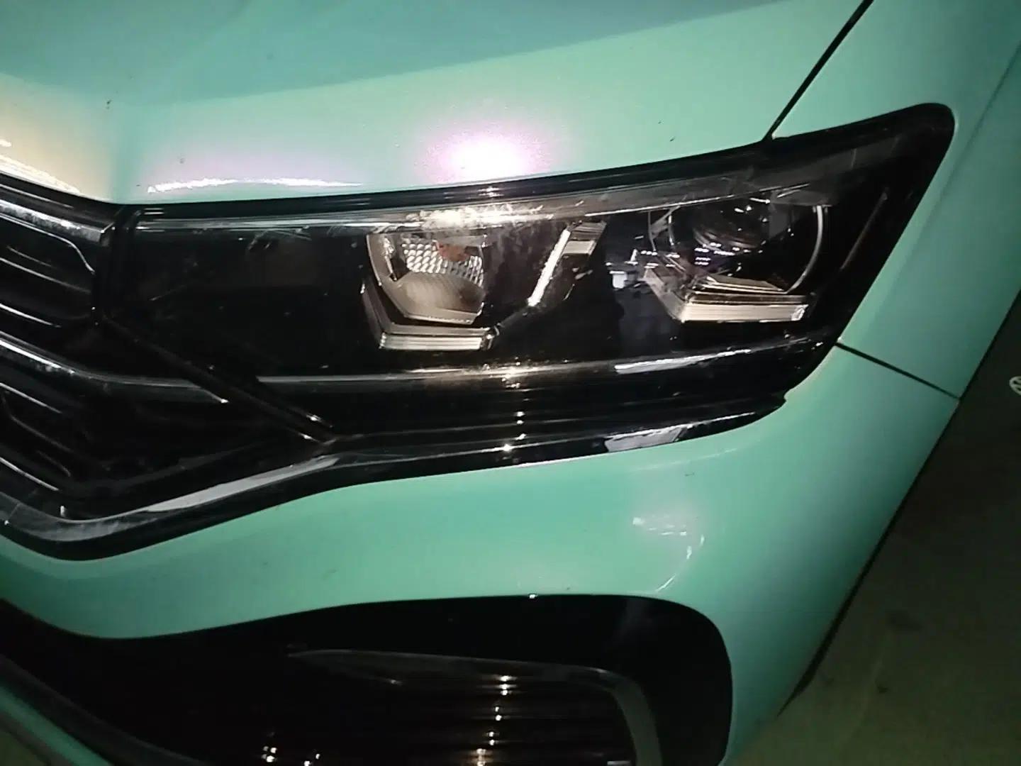 Volkswagen Tayron X 2020 330TSI Two-Wheel Drive Luxury Smart Connectivity Version — миниатюра 9