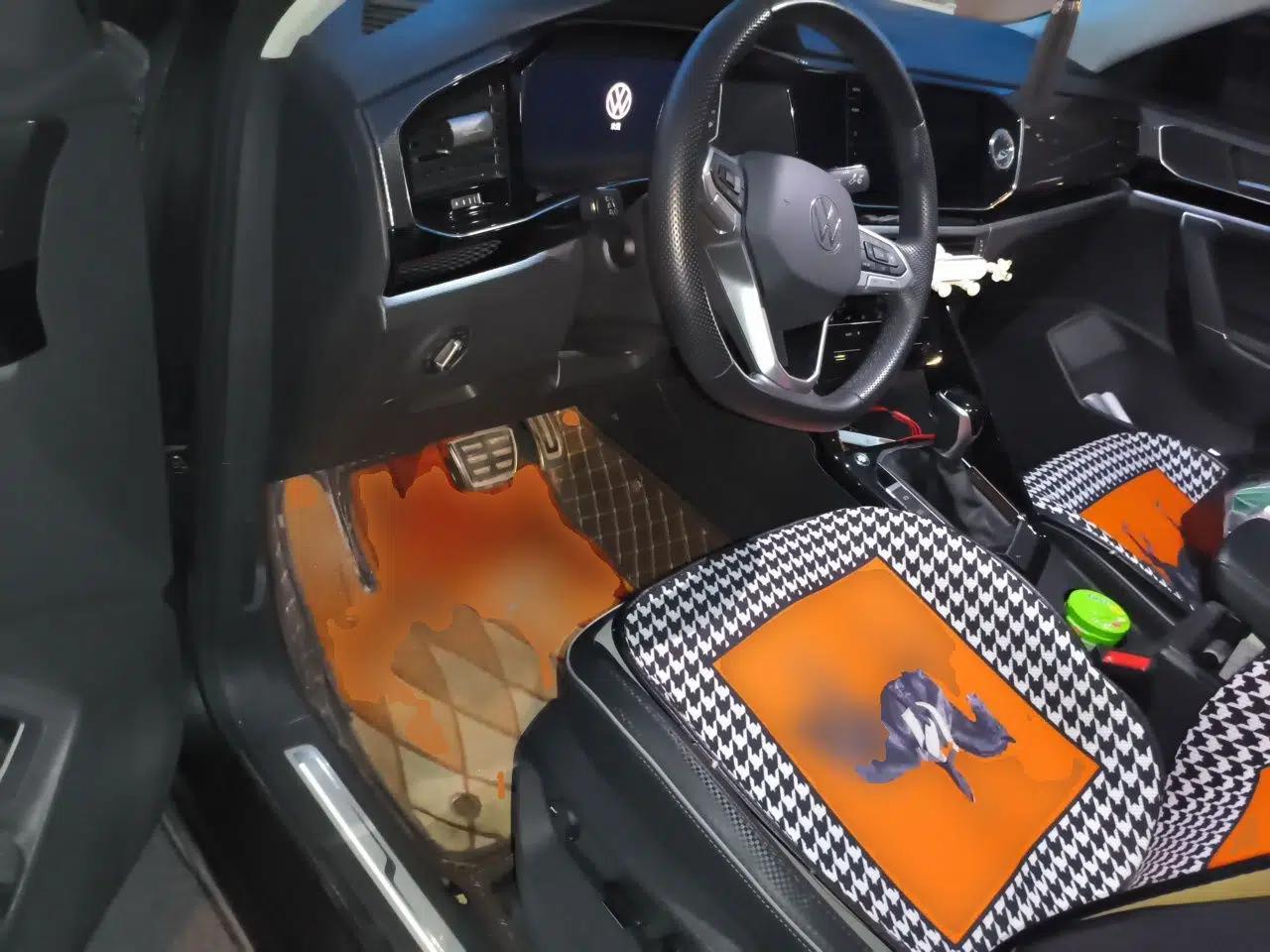 Volkswagen Tayron X 2020 330TSI Two-Wheel Drive Luxury Smart Connectivity Version — миниатюра 17