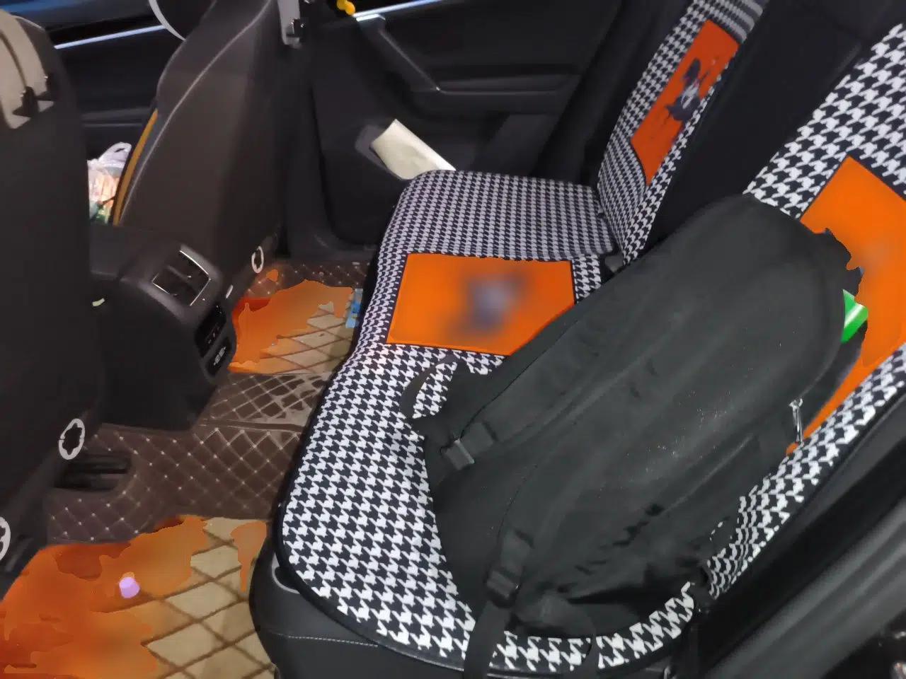 Volkswagen Tayron X 2020 330TSI Two-Wheel Drive Luxury Smart Connectivity Version — миниатюра 18