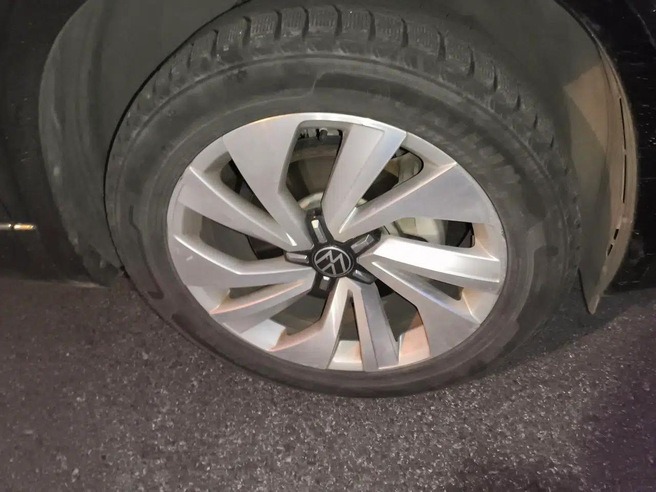 Volkswagen Tayron X 2020 330TSI Two-Wheel Drive Luxury Smart Connectivity Version — миниатюра 8