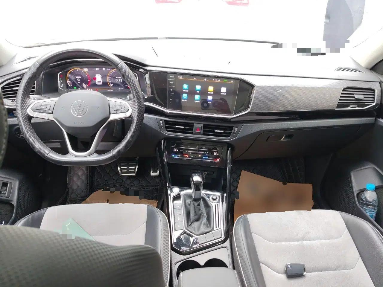 Volkswagen Tayron X 2020 330TSI Two-Wheel Drive Luxury Smart Connectivity Version — миниатюра 10