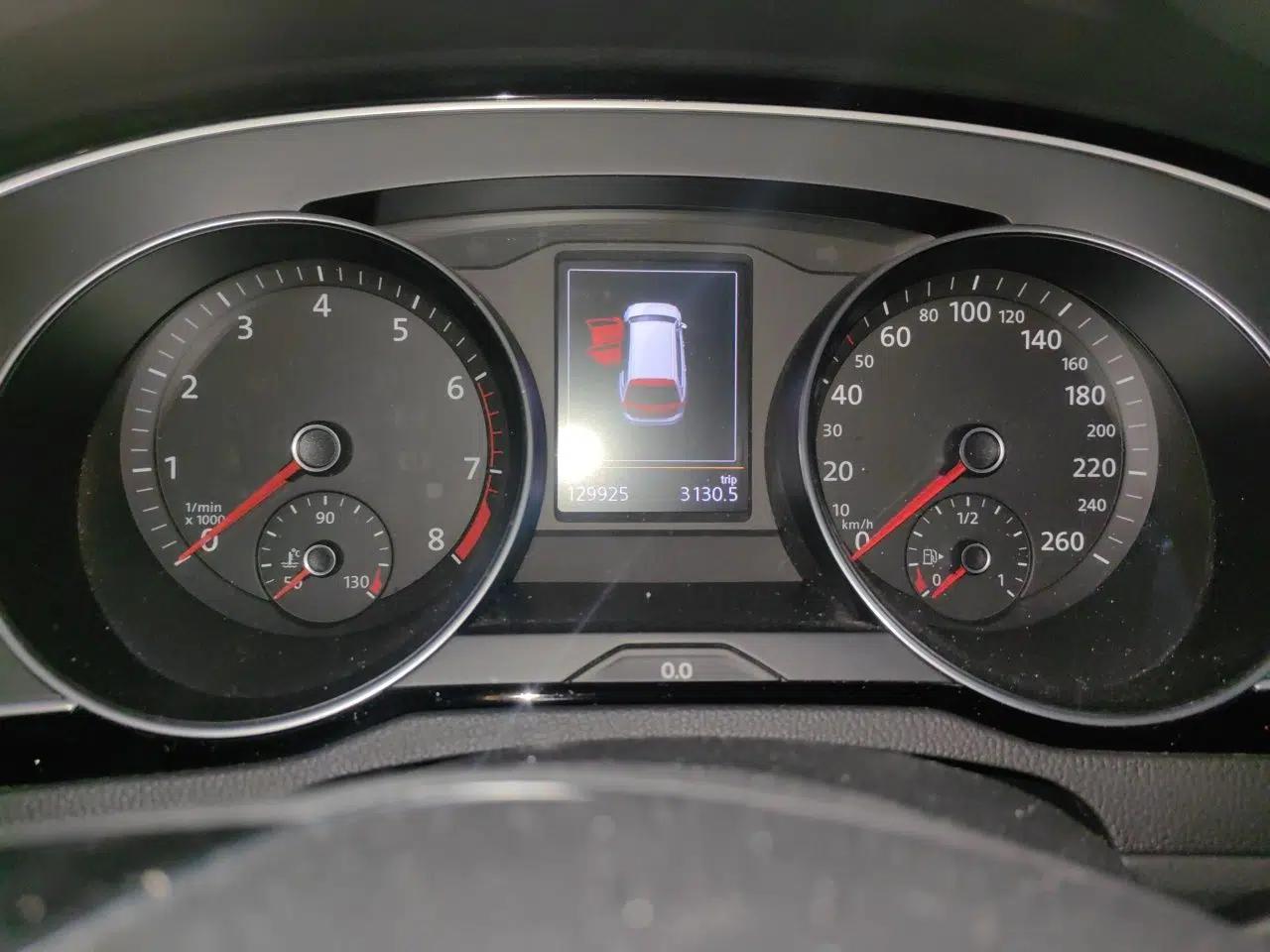 Volkswagen Variant 2016 380TSI Two-Wheel-Drive Style Edition — миниатюра 12