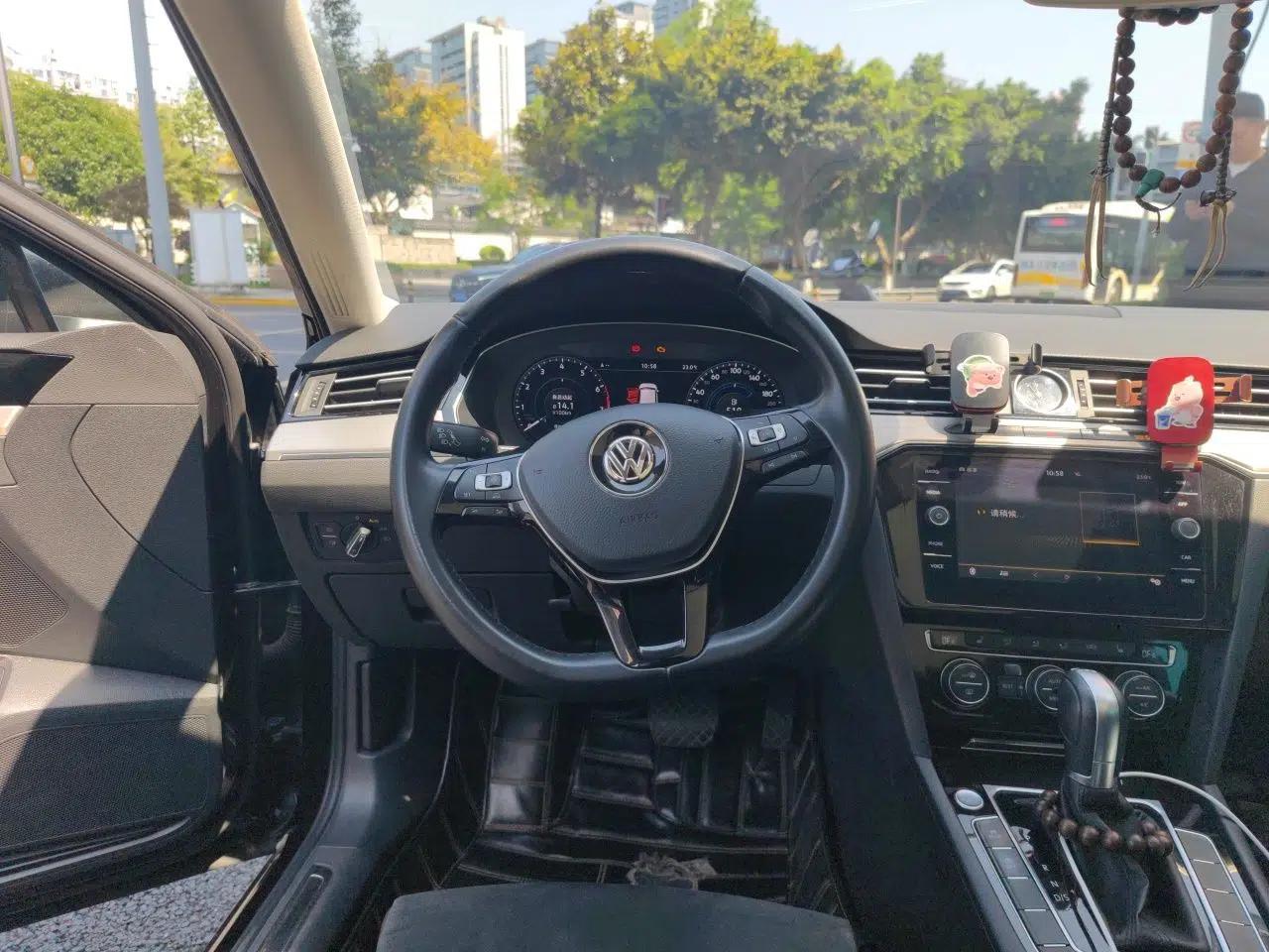 Volkswagen Variant 2018 380TSI Two-Wheel Drive R-Line Version — миниатюра 11