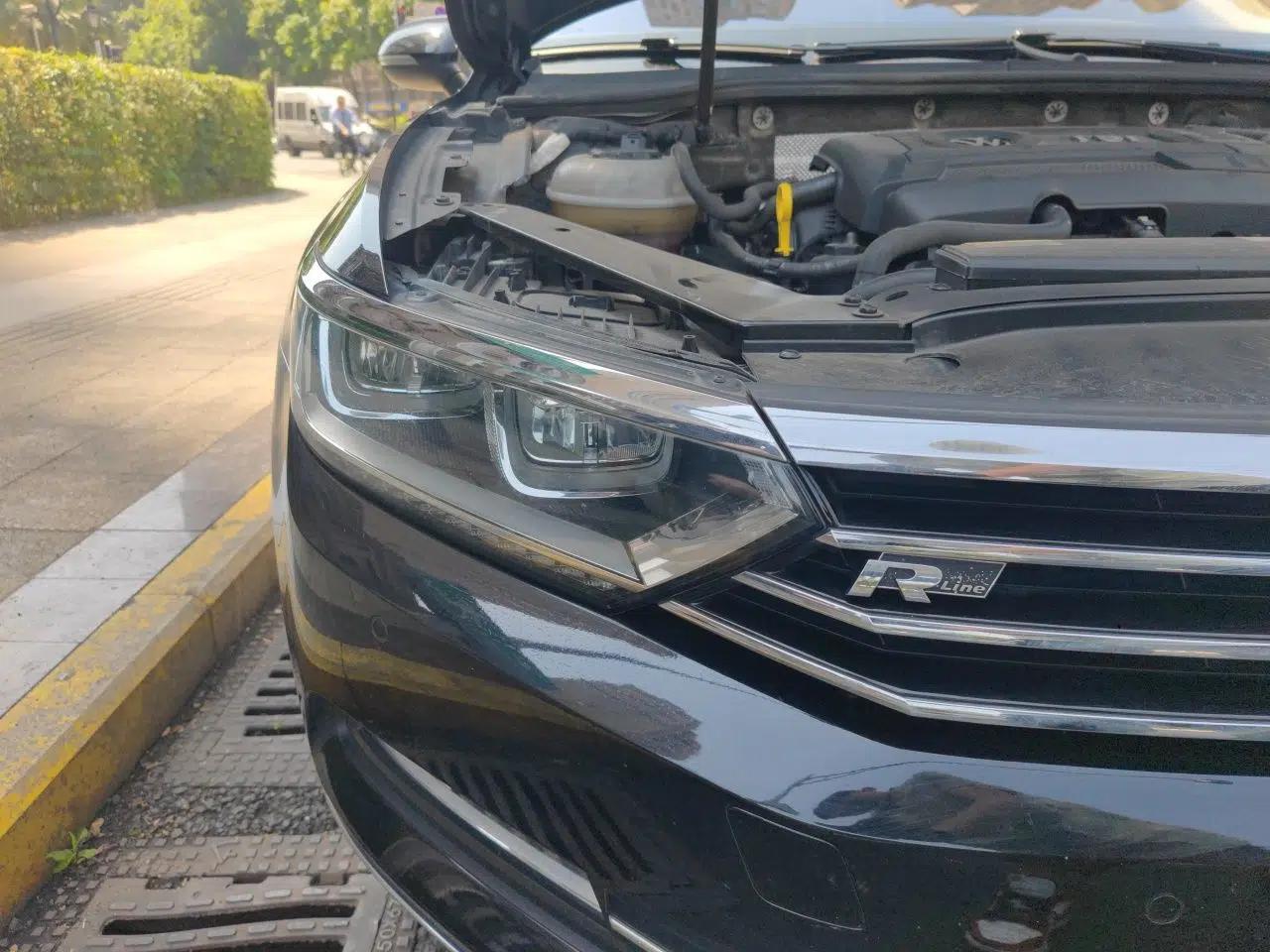 Volkswagen Variant 2018 380TSI Two-Wheel Drive R-Line Version — миниатюра 7