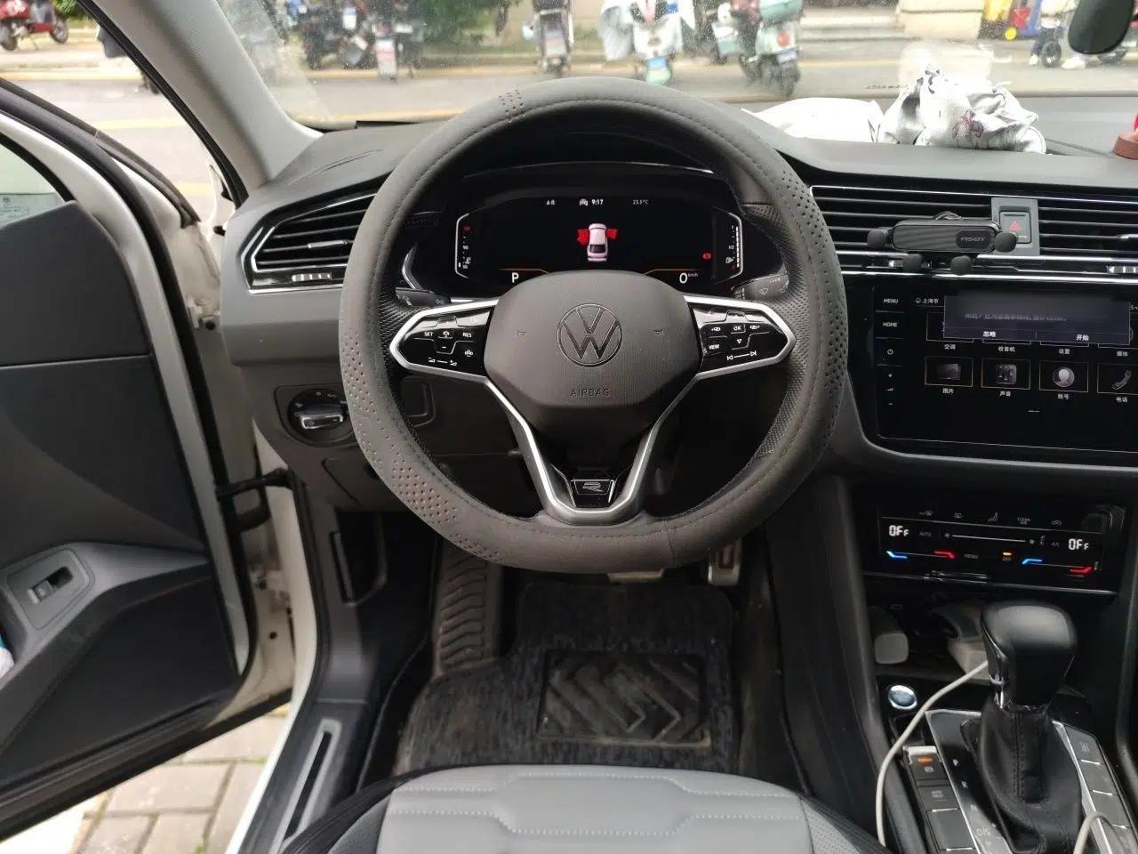 Volkswagen Tiguan X 2021 330TSI Two-Wheel Drive Enjoyment Version — миниатюра 11