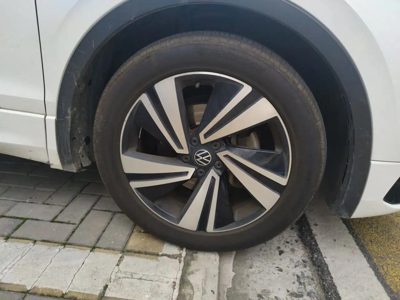Volkswagen Tiguan X 2021 330TSI Two-Wheel Drive Enjoyment Version — миниатюра 8