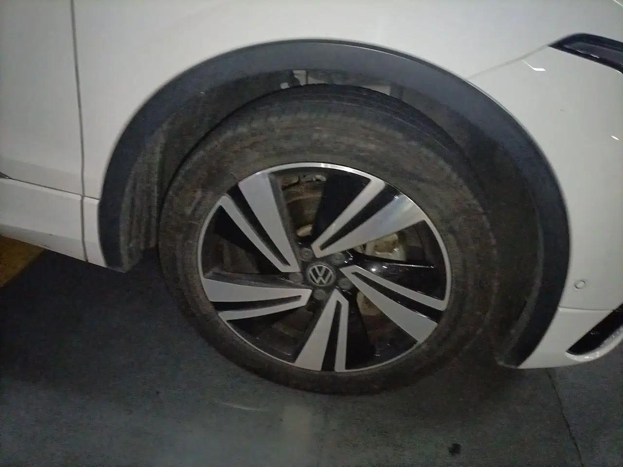 Volkswagen Tiguan X 2022 330TSI Two-Wheel-Drive Flagship Edition — миниатюра 8