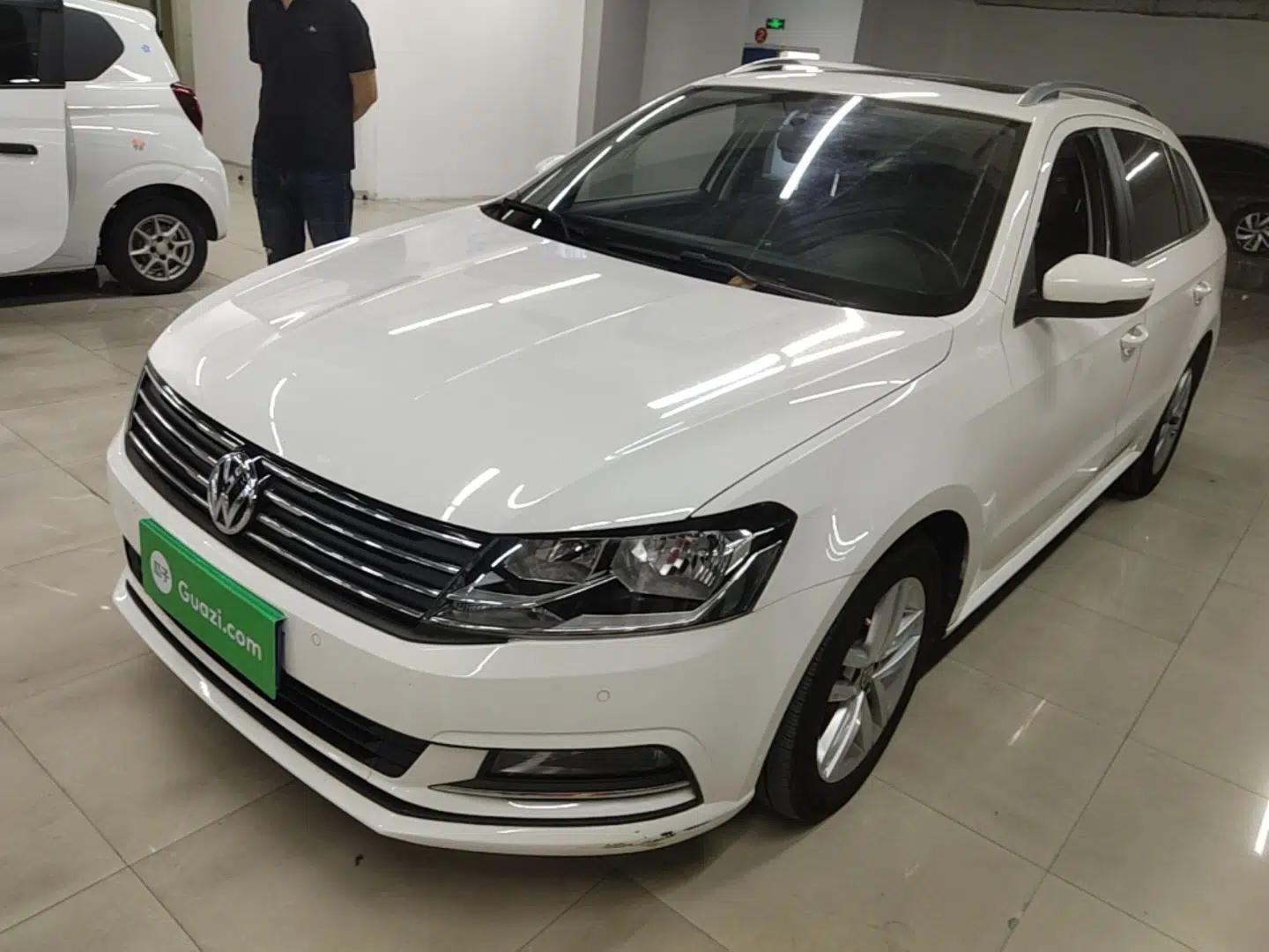 Volkswagen Gran Lavida 2017 180TSI DSG Comfort Edition — миниатюра 1
