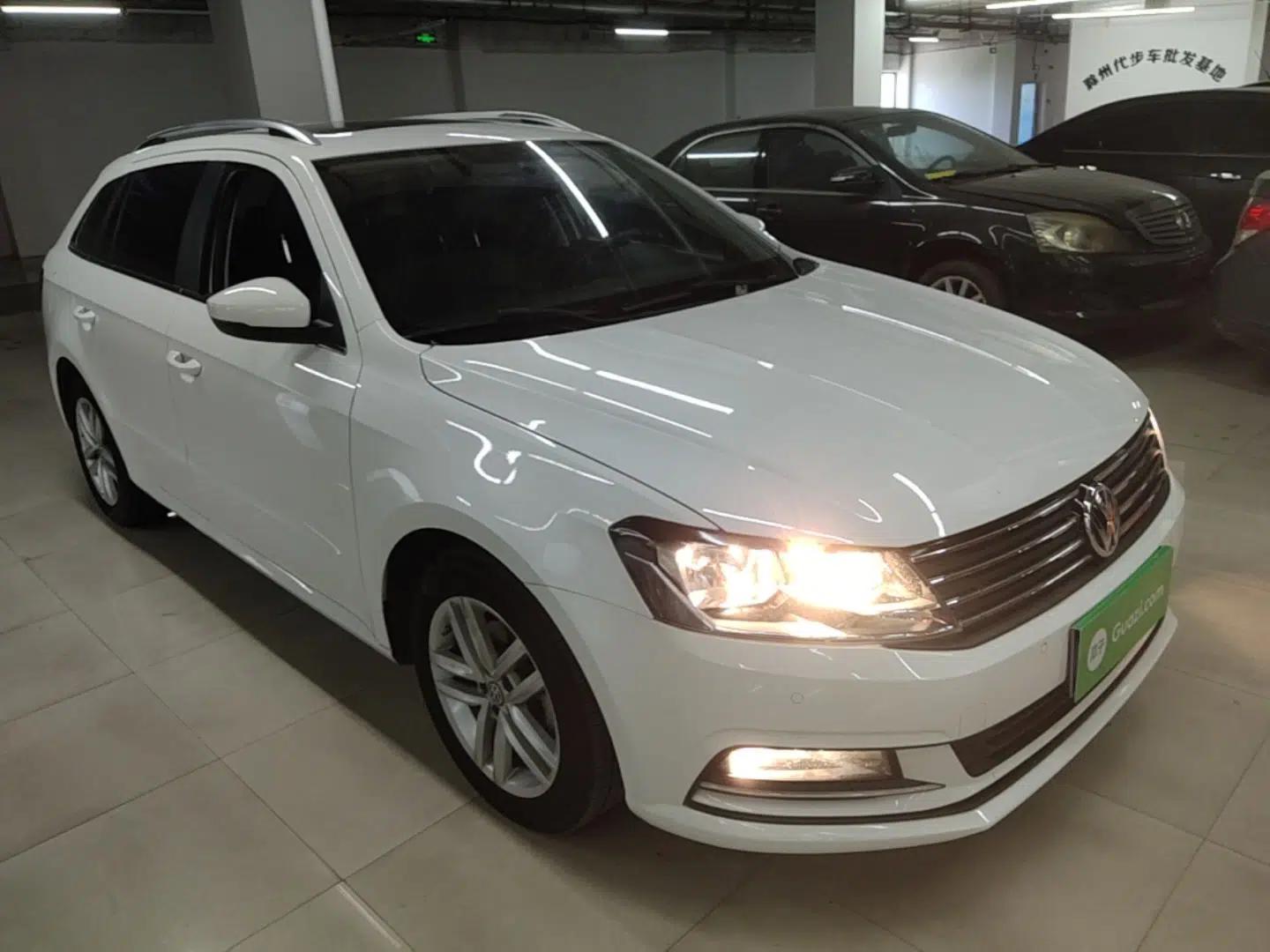 Volkswagen Gran Lavida 2017 180TSI DSG Comfort Edition — миниатюра 3
