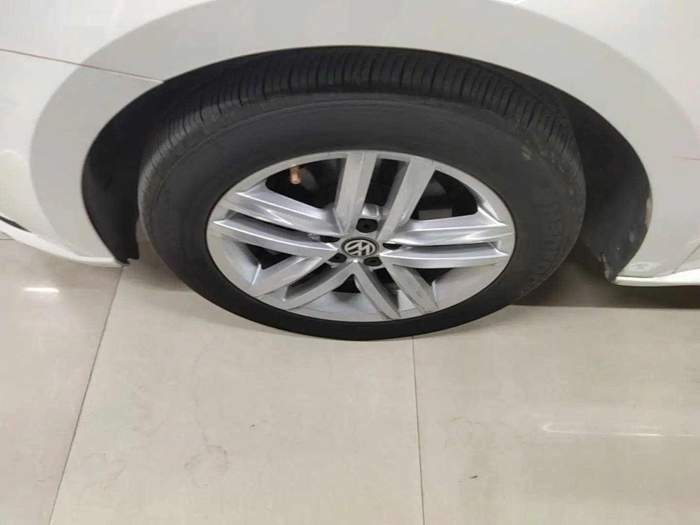 Volkswagen Gran Lavida 2017 180TSI DSG Comfort Edition — миниатюра 8