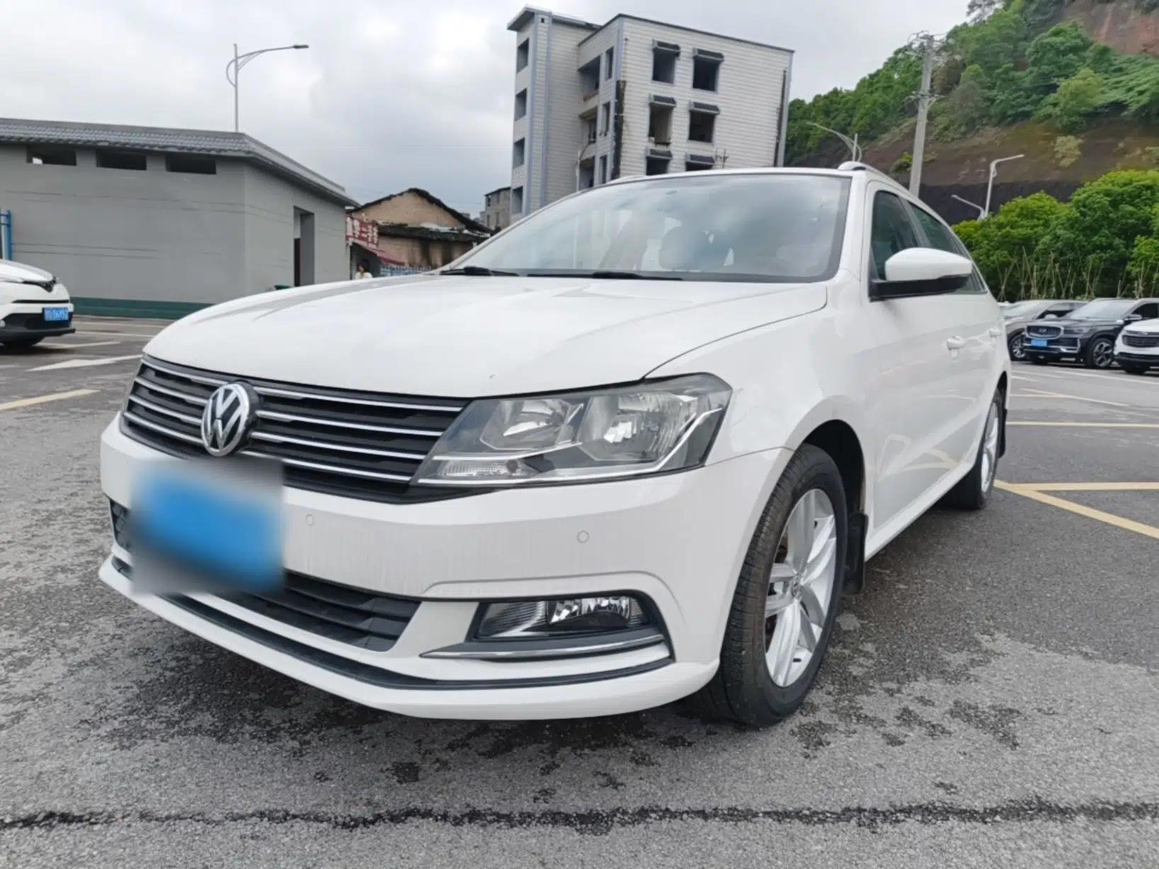 Volkswagen Gran Lavida 2015 230TSI DSG Comfort Edition — миниатюра 1