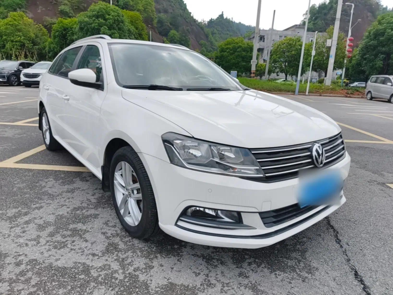 Volkswagen Gran Lavida 2015 230TSI DSG Comfort Edition — миниатюра 3