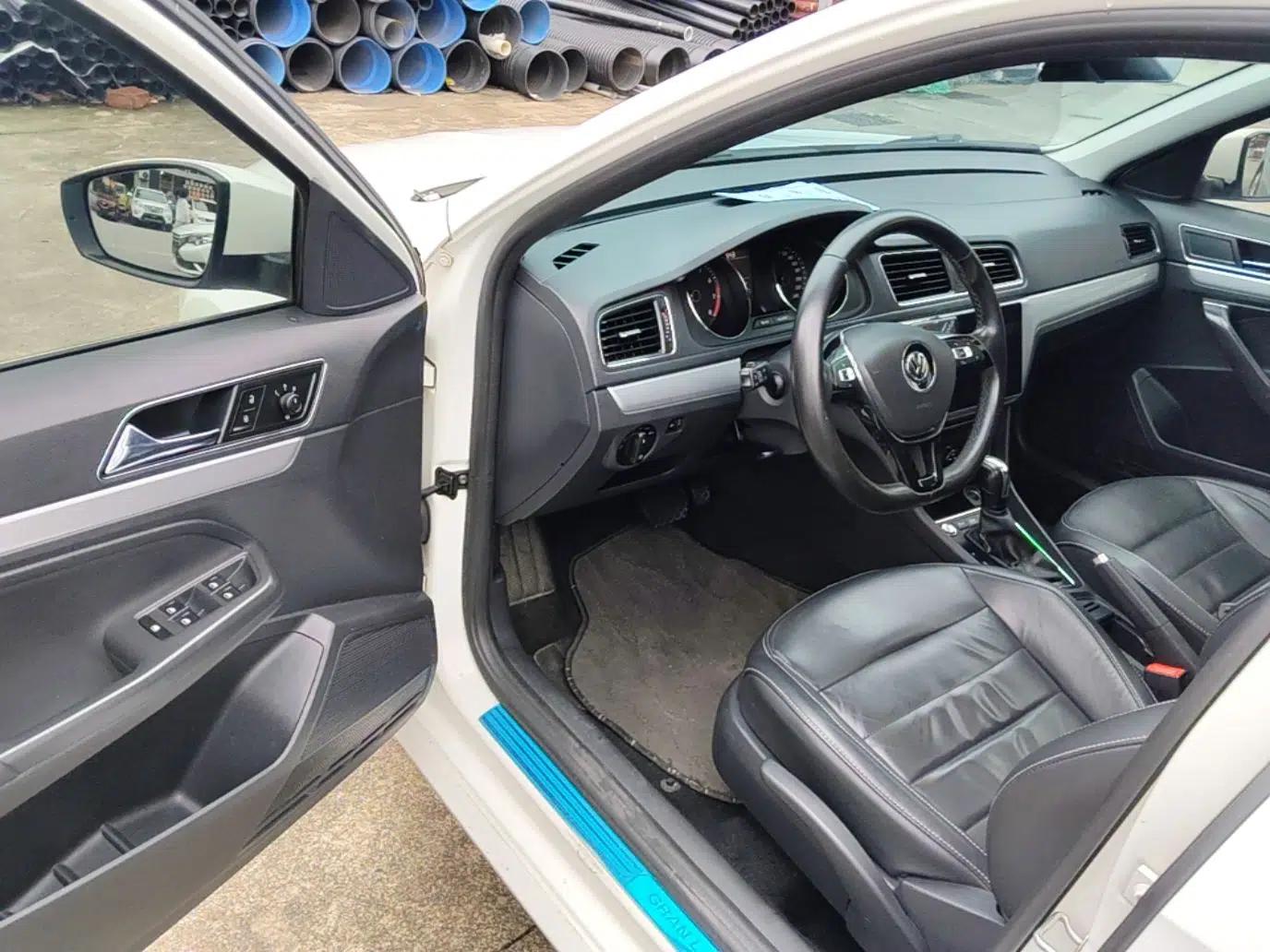 Volkswagen Gran Lavida 2017 230TSI DSG Comfort Edition — миниатюра 19