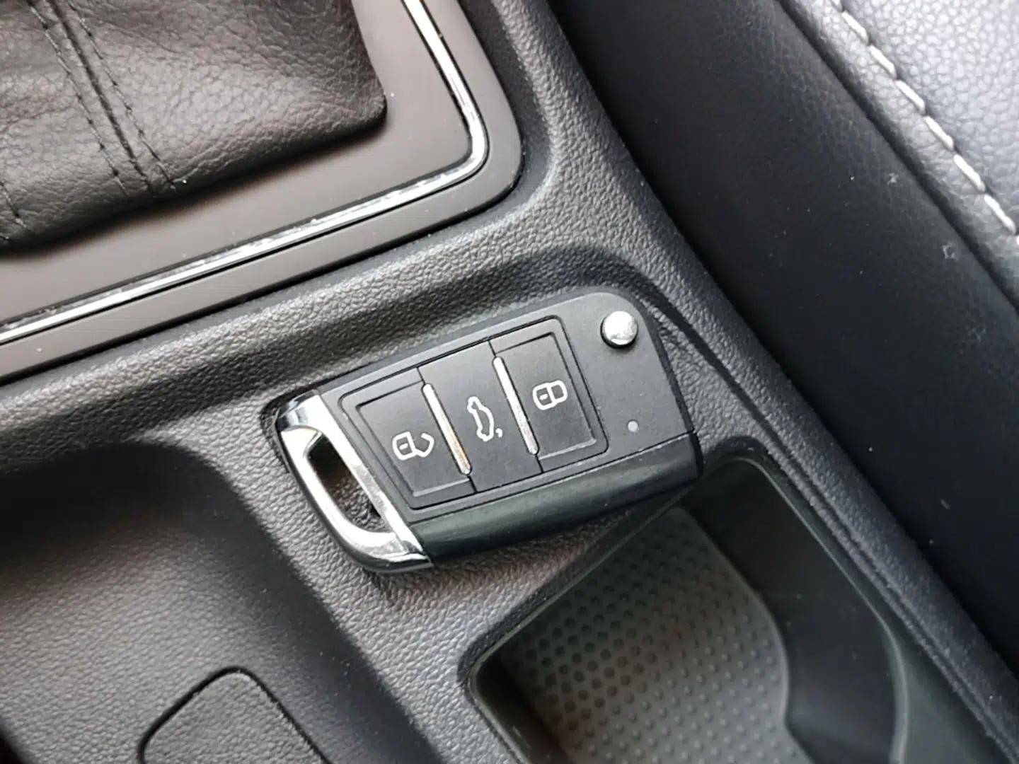 Volkswagen Gran Lavida 2017 180TSI DSG Comfort Edition — миниатюра 12