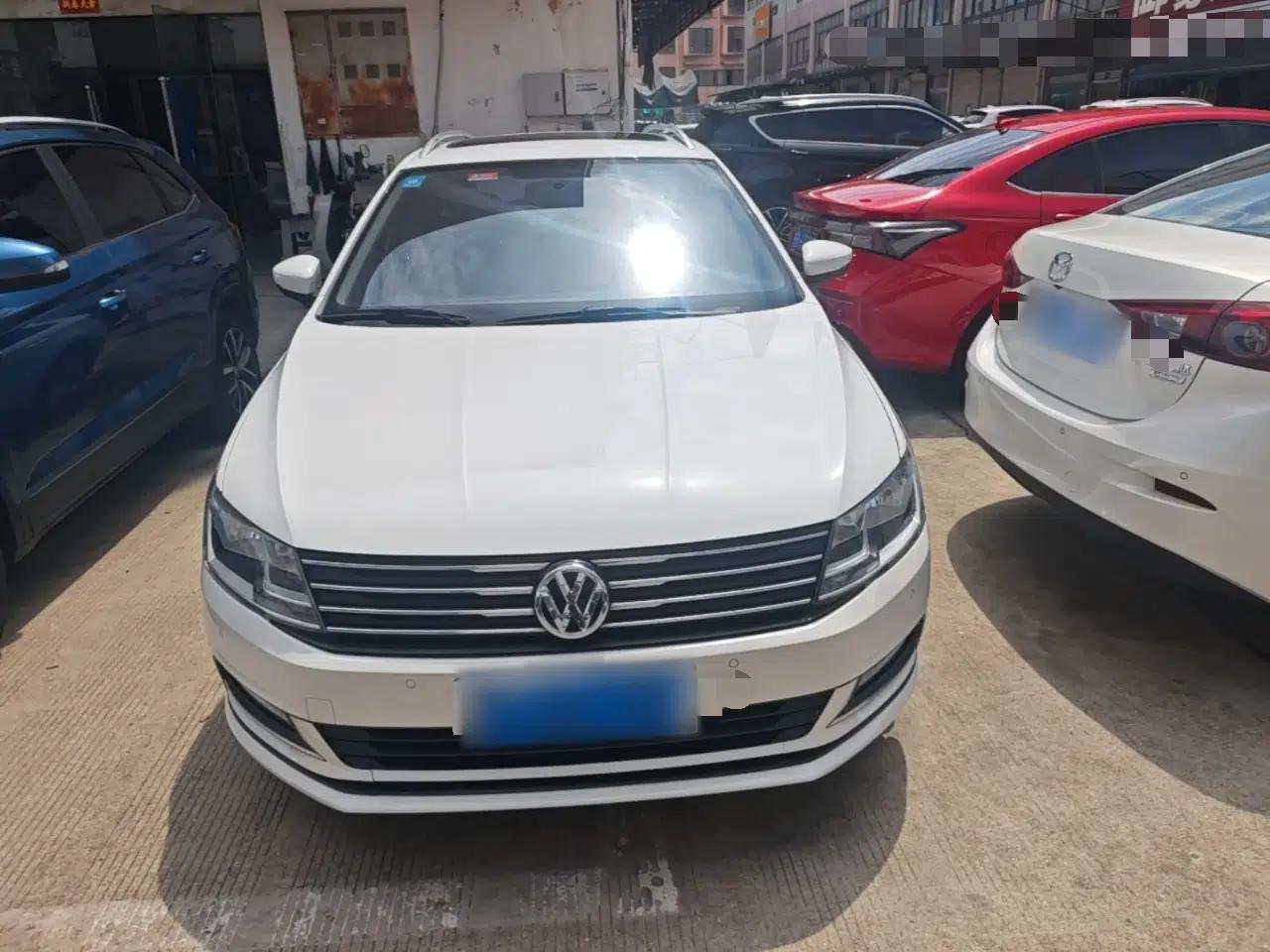 Volkswagen Gran Lavida 2015 1.6L Automatic Comfort Edition — миниатюра 2