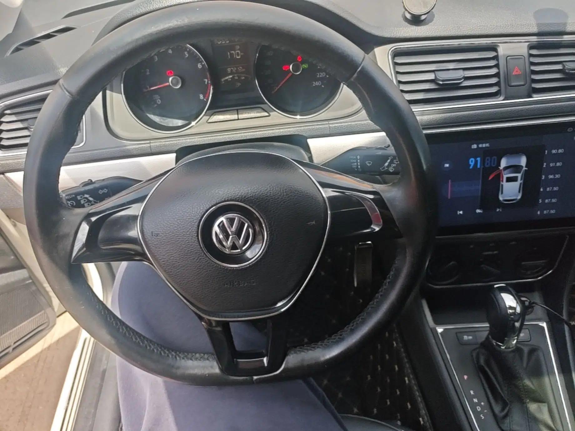 Volkswagen Gran Lavida 2015 1.6L Automatic Comfort Edition — миниатюра 14