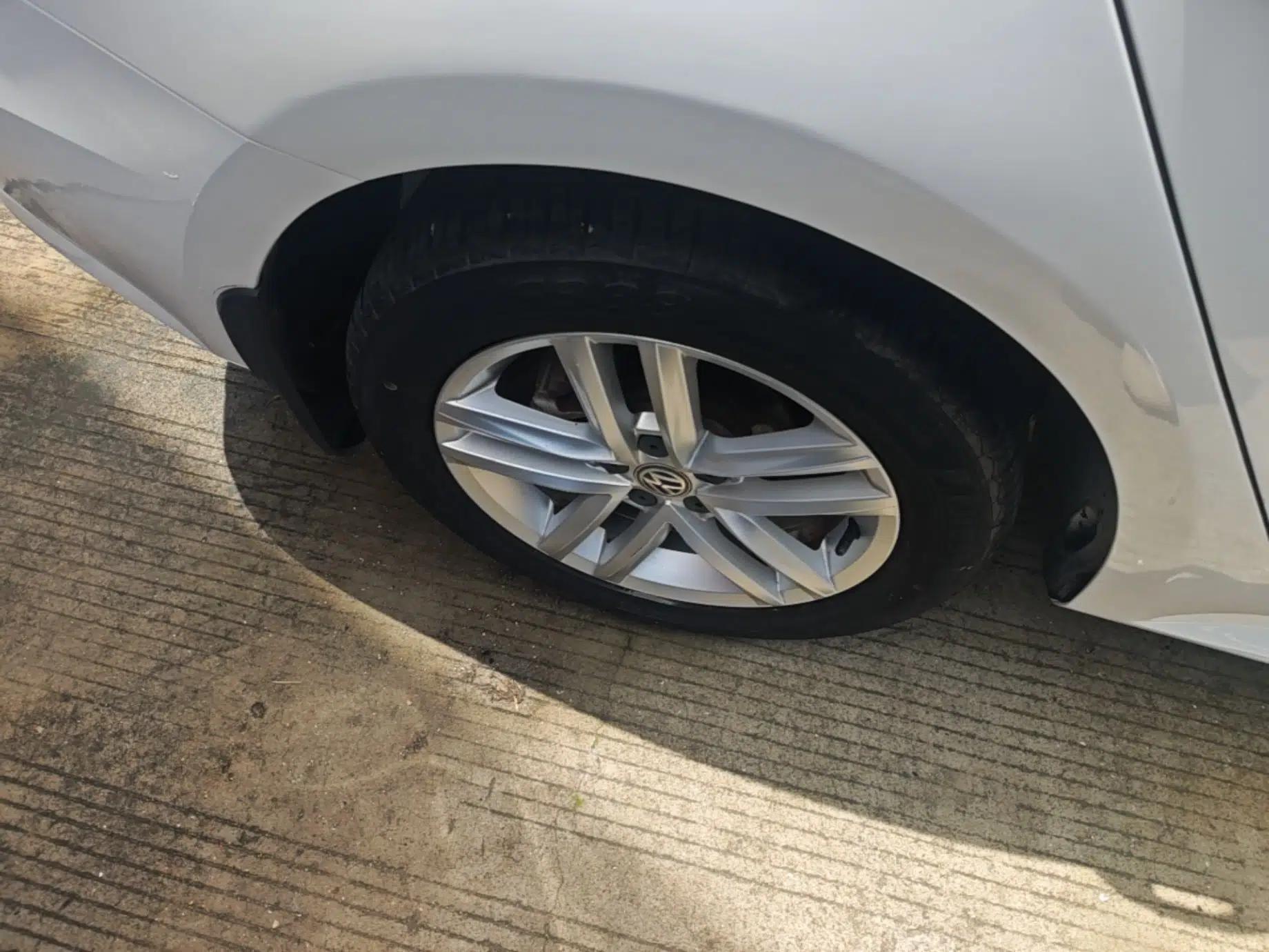 Volkswagen Gran Lavida 2015 1.6L Automatic Comfort Edition — миниатюра 10