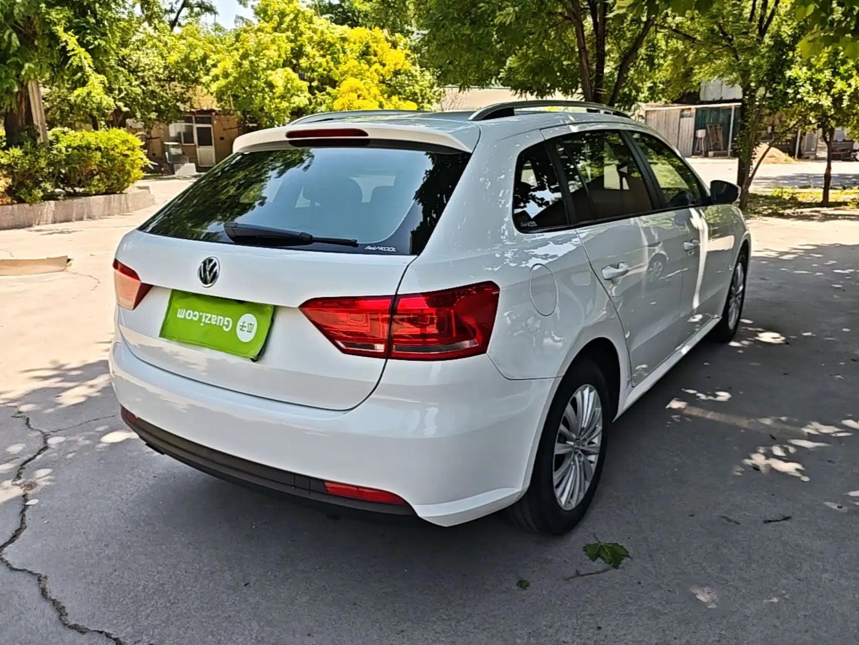 Volkswagen Gran Lavida 2013 1.6L Automatic Fashion Model — миниатюра 6