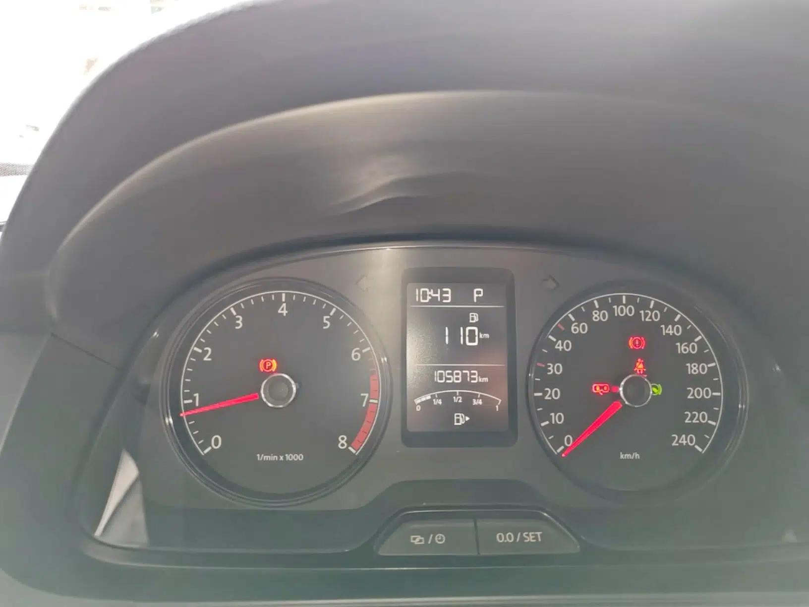 Volkswagen Gran Lavida 2013 1.6L Automatic Fashion Model — миниатюра 12