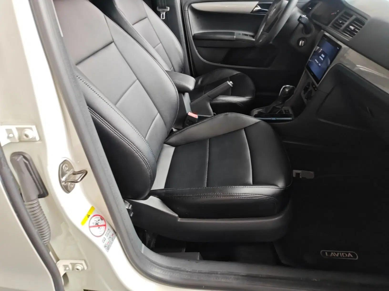 Volkswagen Gran Lavida 2013 1.6L Automatic Fashion Model — миниатюра 10
