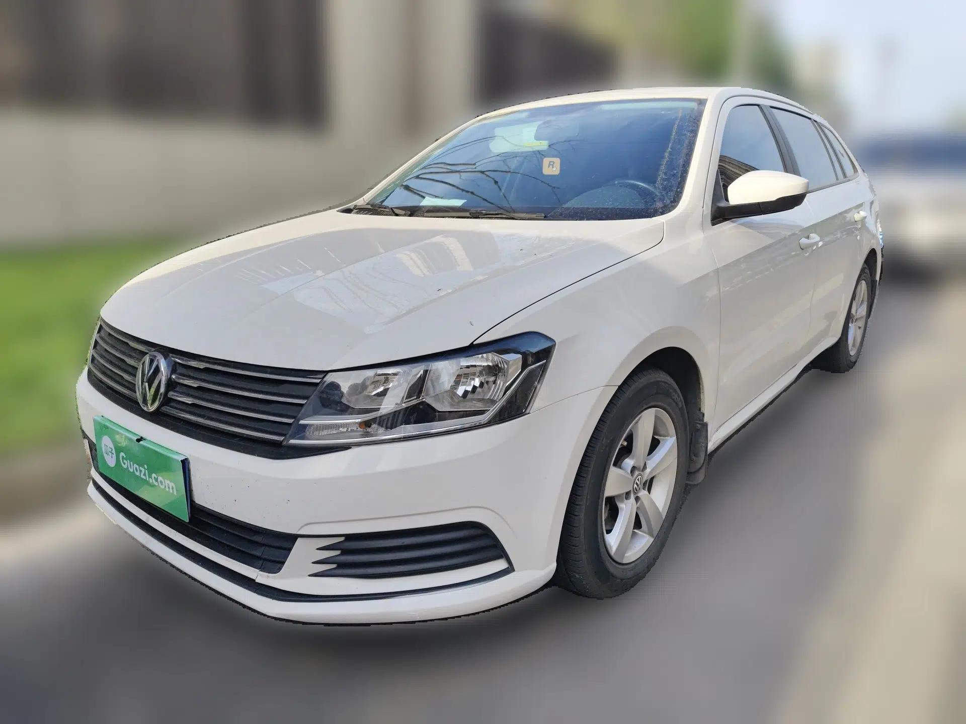 Volkswagen Gran Lavida 2015 1.6L Automatic Fashion Edition — миниатюра 1