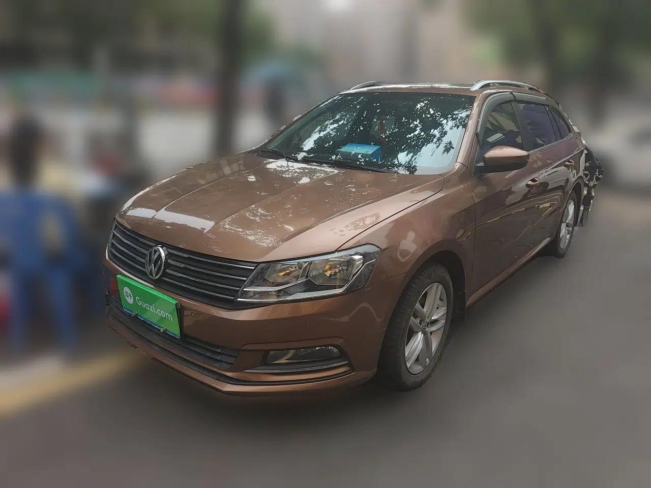 Volkswagen Gran Lavida 2015 1.6L Automatic Comfort Edition — миниатюра 1