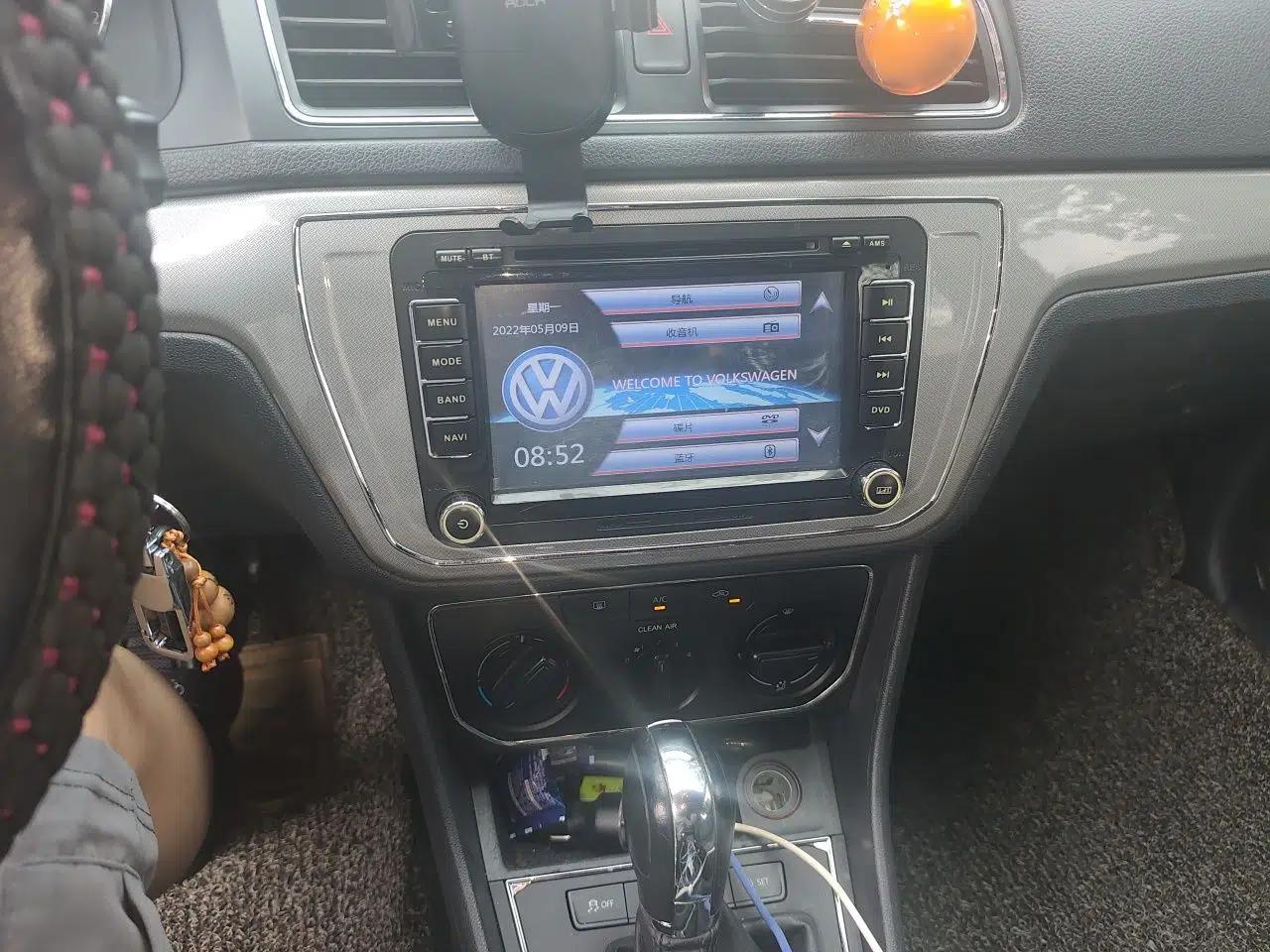 Volkswagen Gran Lavida 2015 1.6L Automatic Comfort Edition — миниатюра 14