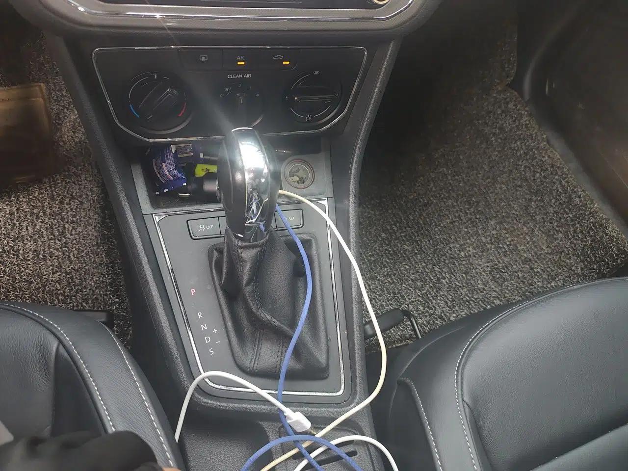 Volkswagen Gran Lavida 2015 1.6L Automatic Comfort Edition — миниатюра 15
