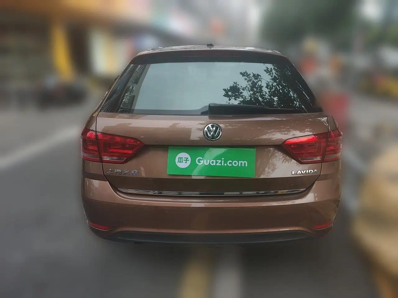 Volkswagen Gran Lavida 2015 1.6L Automatic Comfort Edition — миниатюра 5