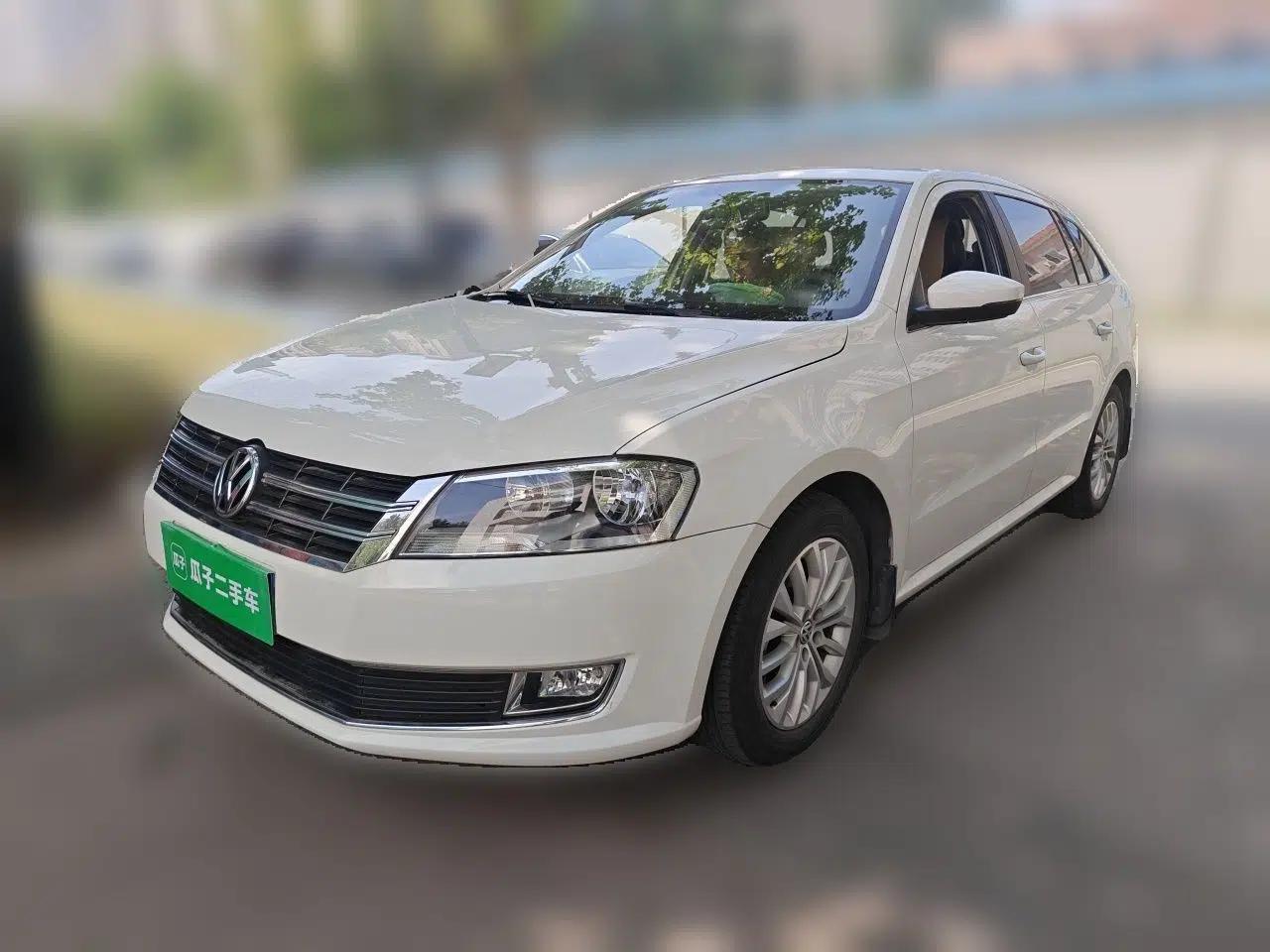 Volkswagen Gran Lavida 2014 1.6L Automatic Sport Edition — миниатюра 1