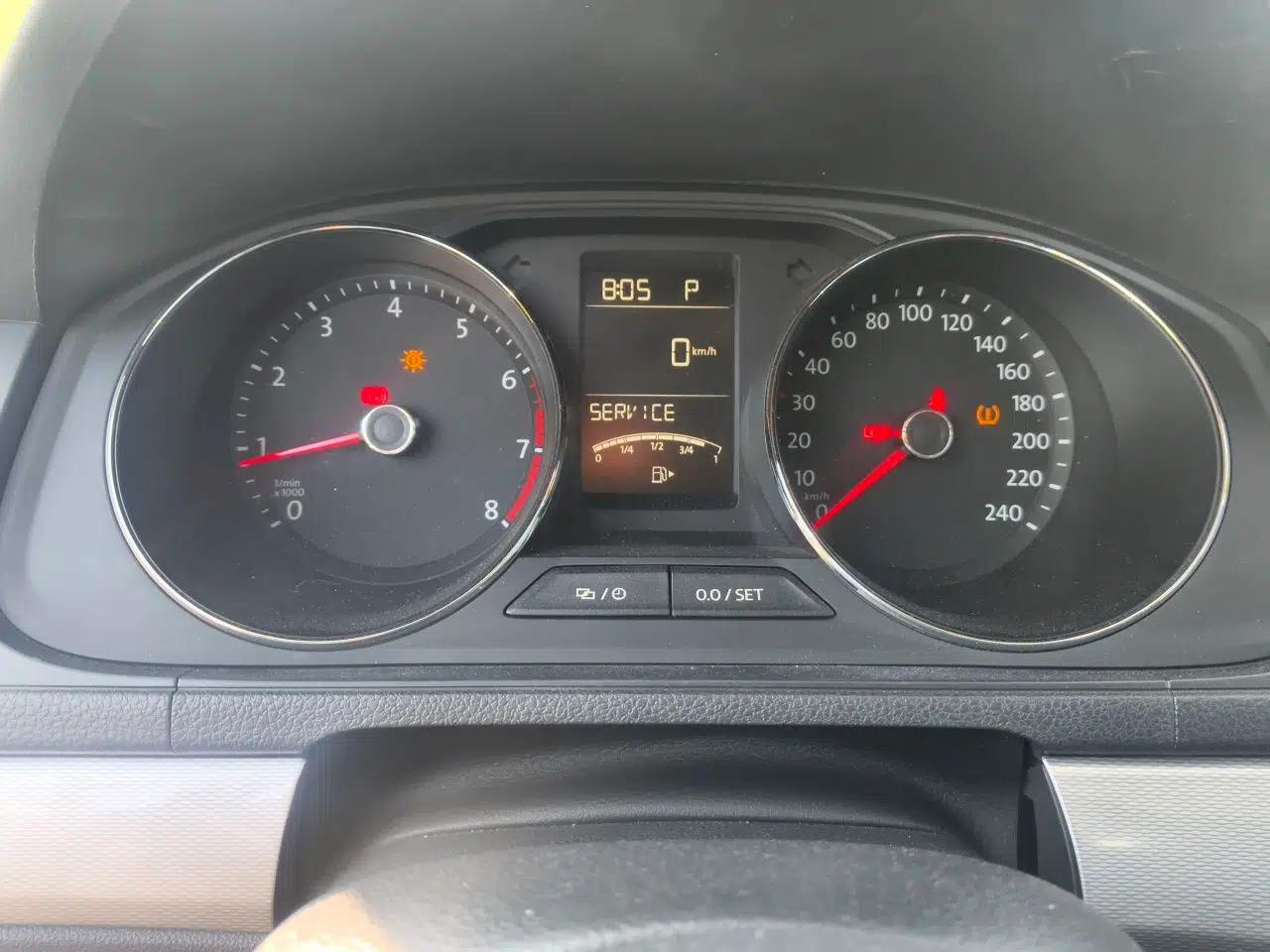 Volkswagen Gran Lavida 2017 1.6L Automatic Comfort Edition — миниатюра 12