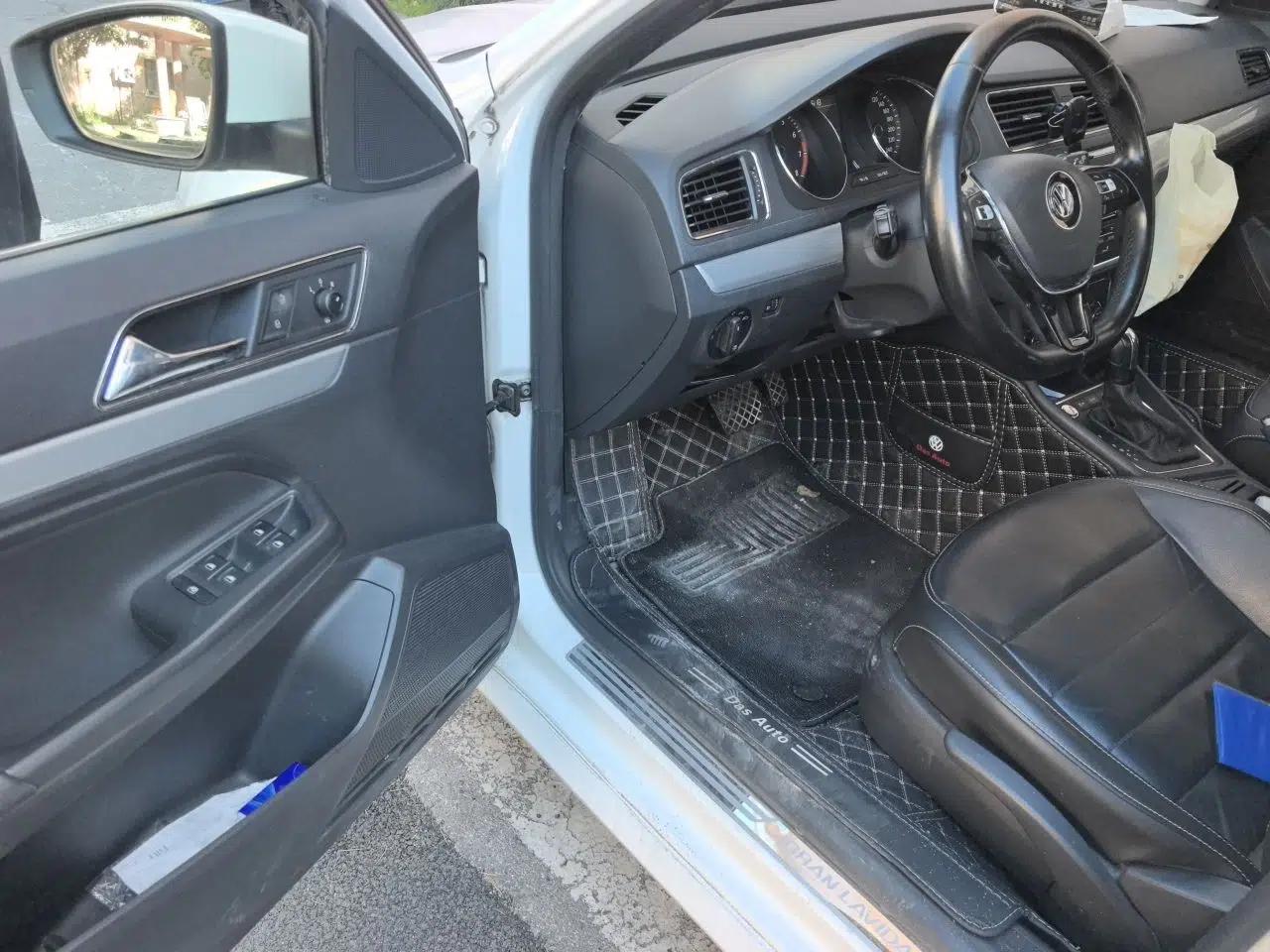 Volkswagen Gran Lavida 2017 230TSI DSG Comfort Edition — миниатюра 17