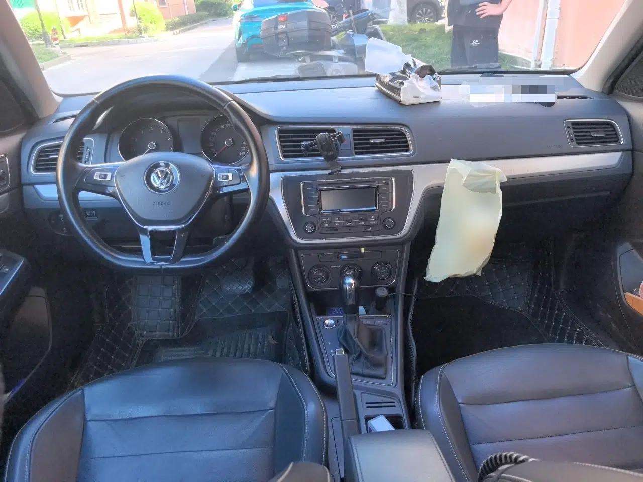 Volkswagen Gran Lavida 2017 230TSI DSG Comfort Edition — миниатюра 10