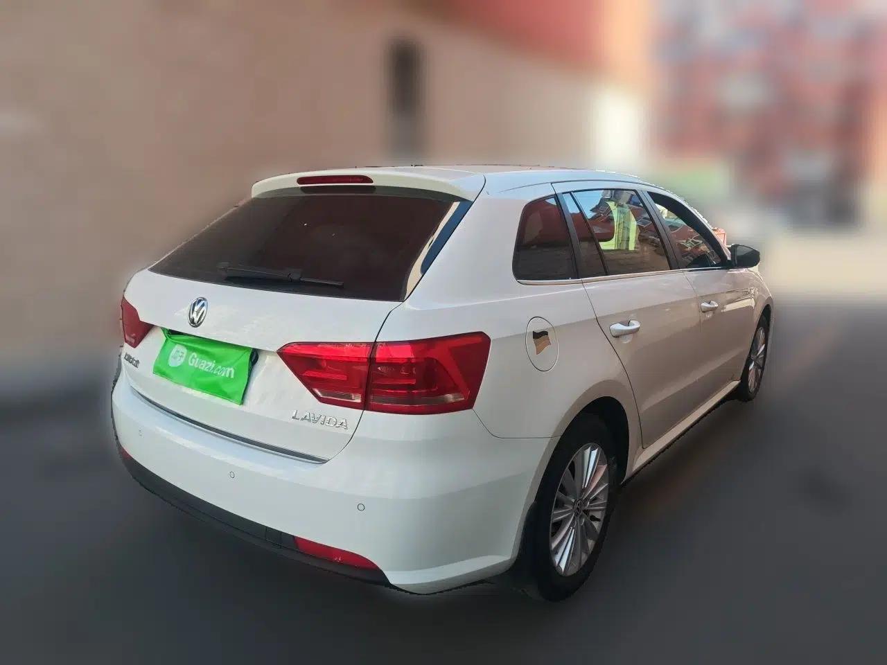 Volkswagen Gran Lavida 2013 1.6L Automatic Comfort Model — миниатюра 6