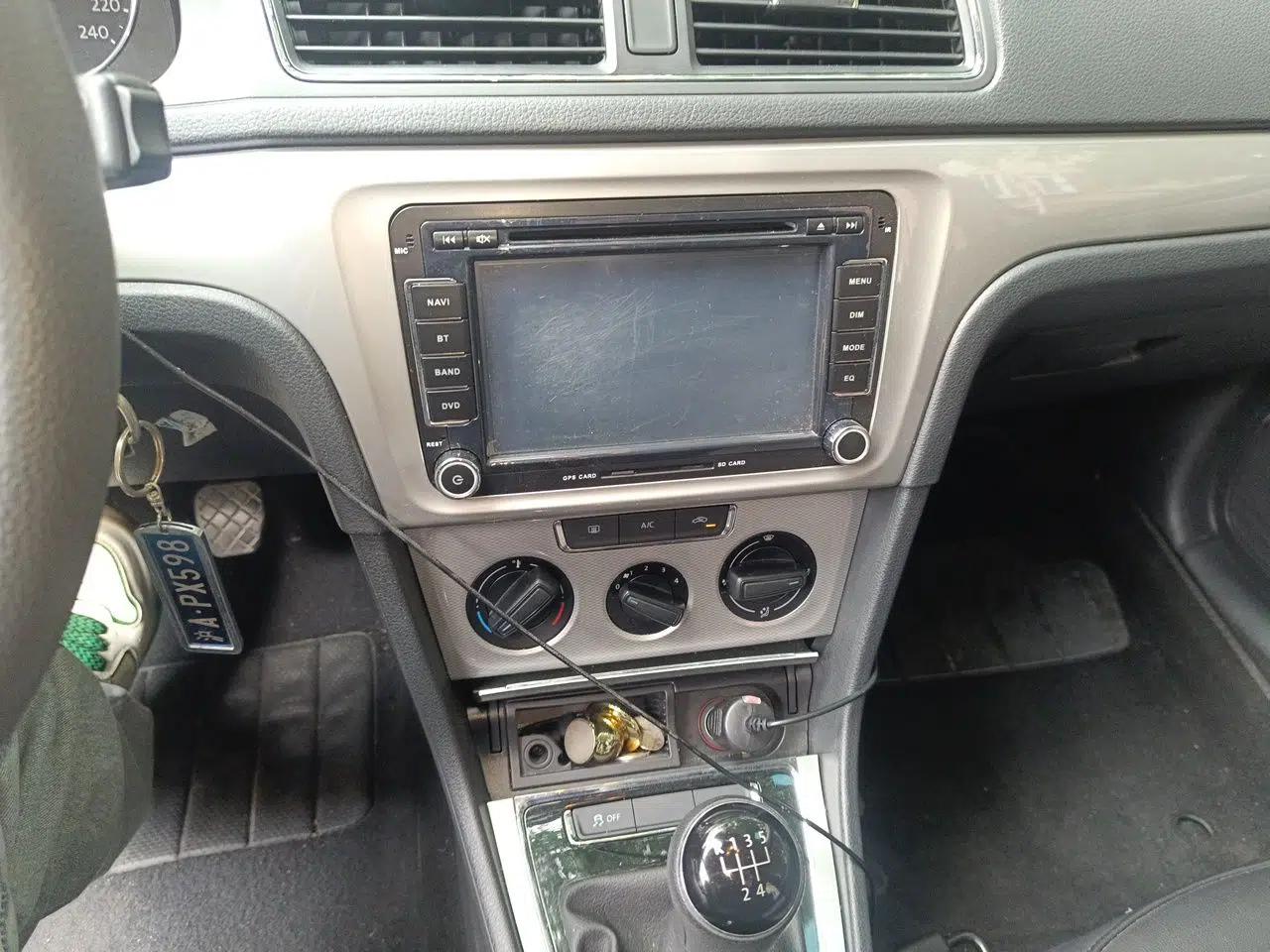 Volkswagen Gran Lavida 2013 1.4 TSI Manual Comfort Model — миниатюра 14