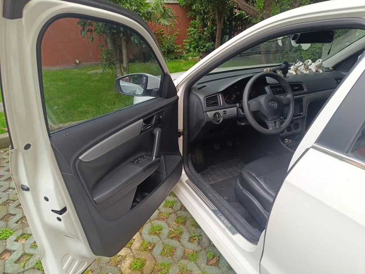 Volkswagen Gran Lavida 2013 1.4 TSI Manual Comfort Model — миниатюра 17