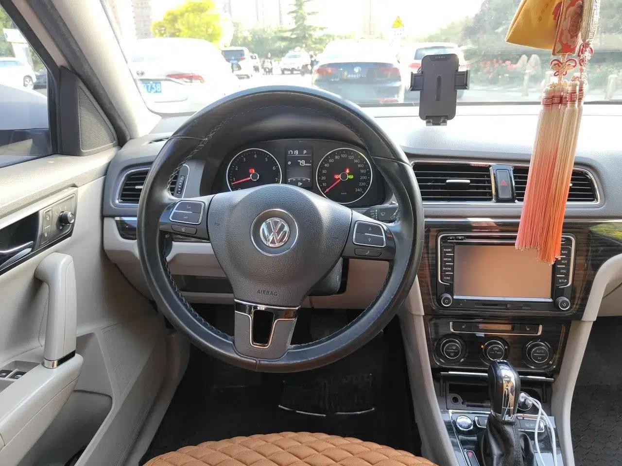 Volkswagen Gran Lavida 2013 1.4 TSI Automatic Luxury Model — миниатюра 11