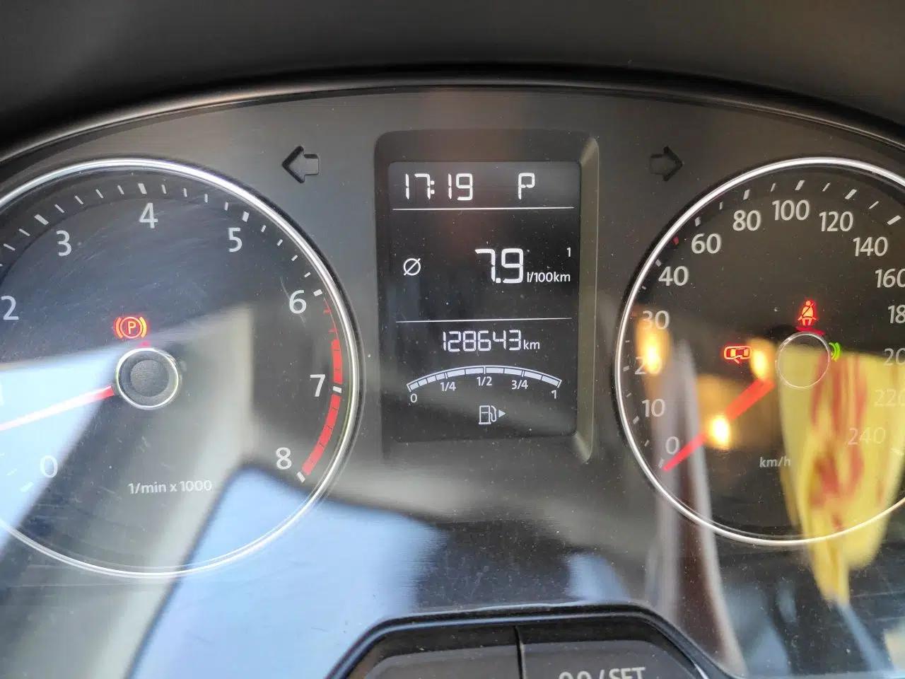 Volkswagen Gran Lavida 2013 1.4 TSI Automatic Luxury Model — миниатюра 13