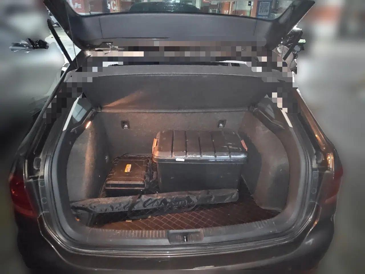 Volkswagen Gran Lavida 2013 1.6L Manual Fashion Model — миниатюра 20