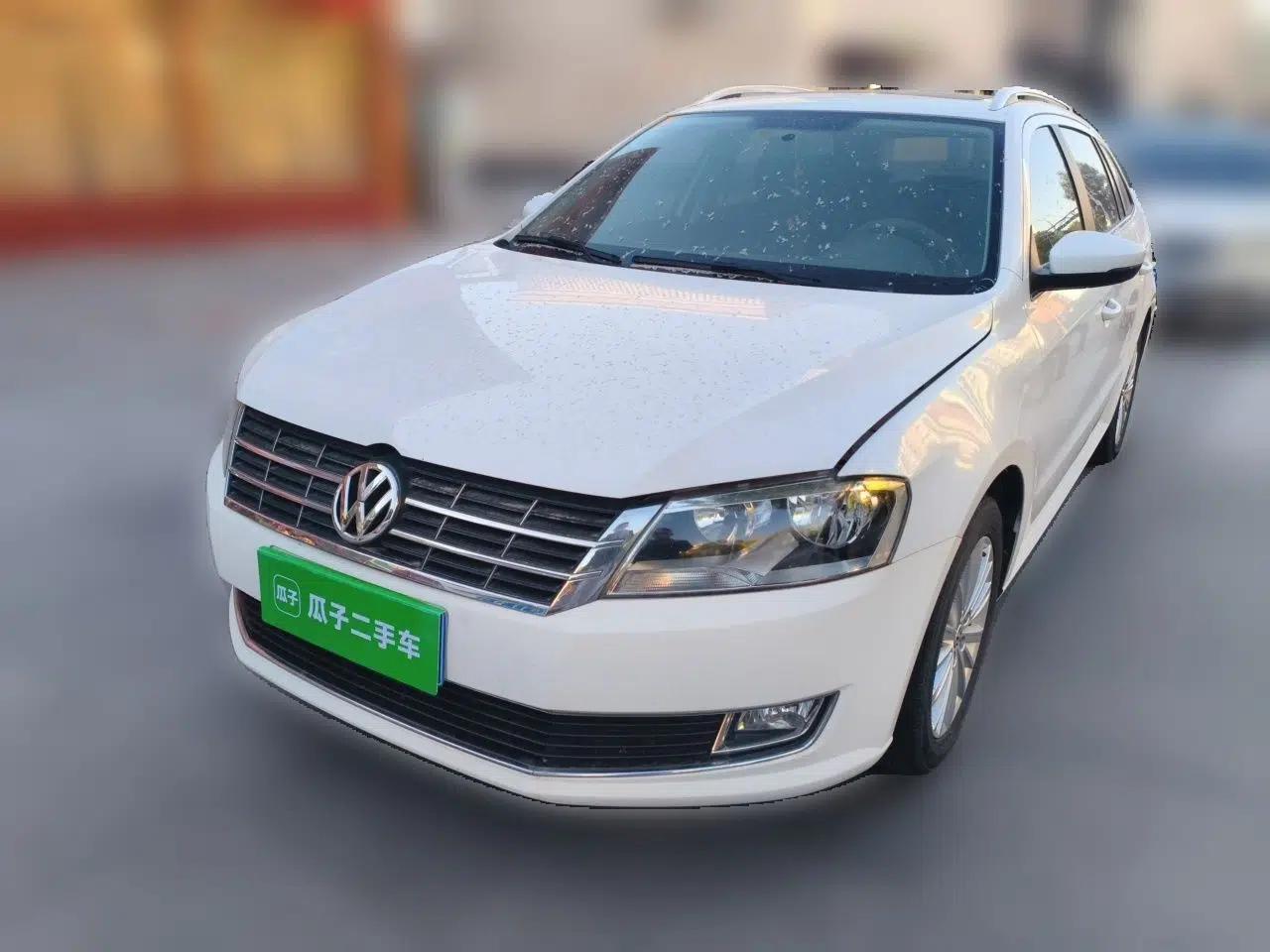 Volkswagen Gran Lavida 2013 1.6L Manual Comfort Model — миниатюра 1